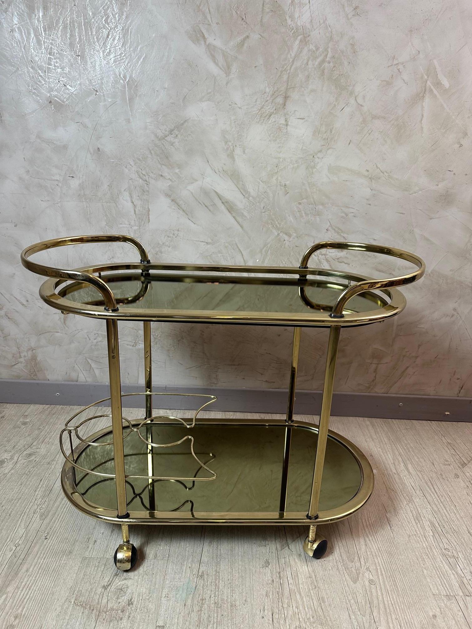 Französischer Vintage-Desserttisch aus Messing und Glas aus der Mitte des Jahrhunderts, 1970er Jahre im Zustand „Gut“ im Angebot in LEGNY, FR