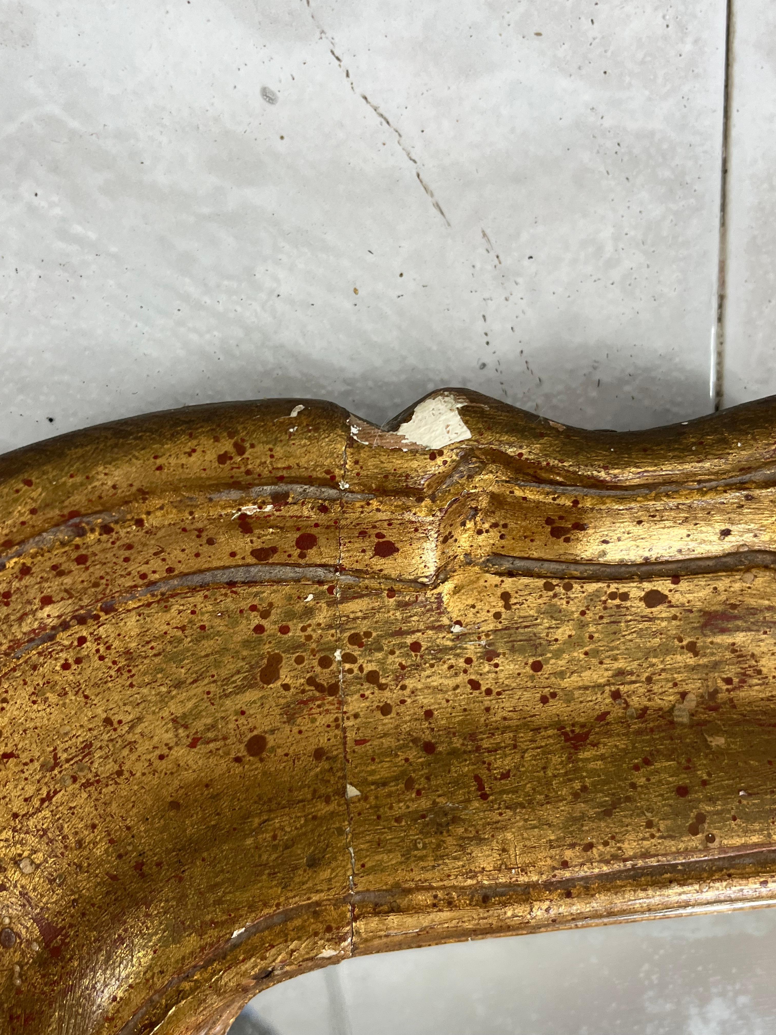 Specchio da parete francese di metà secolo con cornice in legno dorato, anni '30 in vendita 1