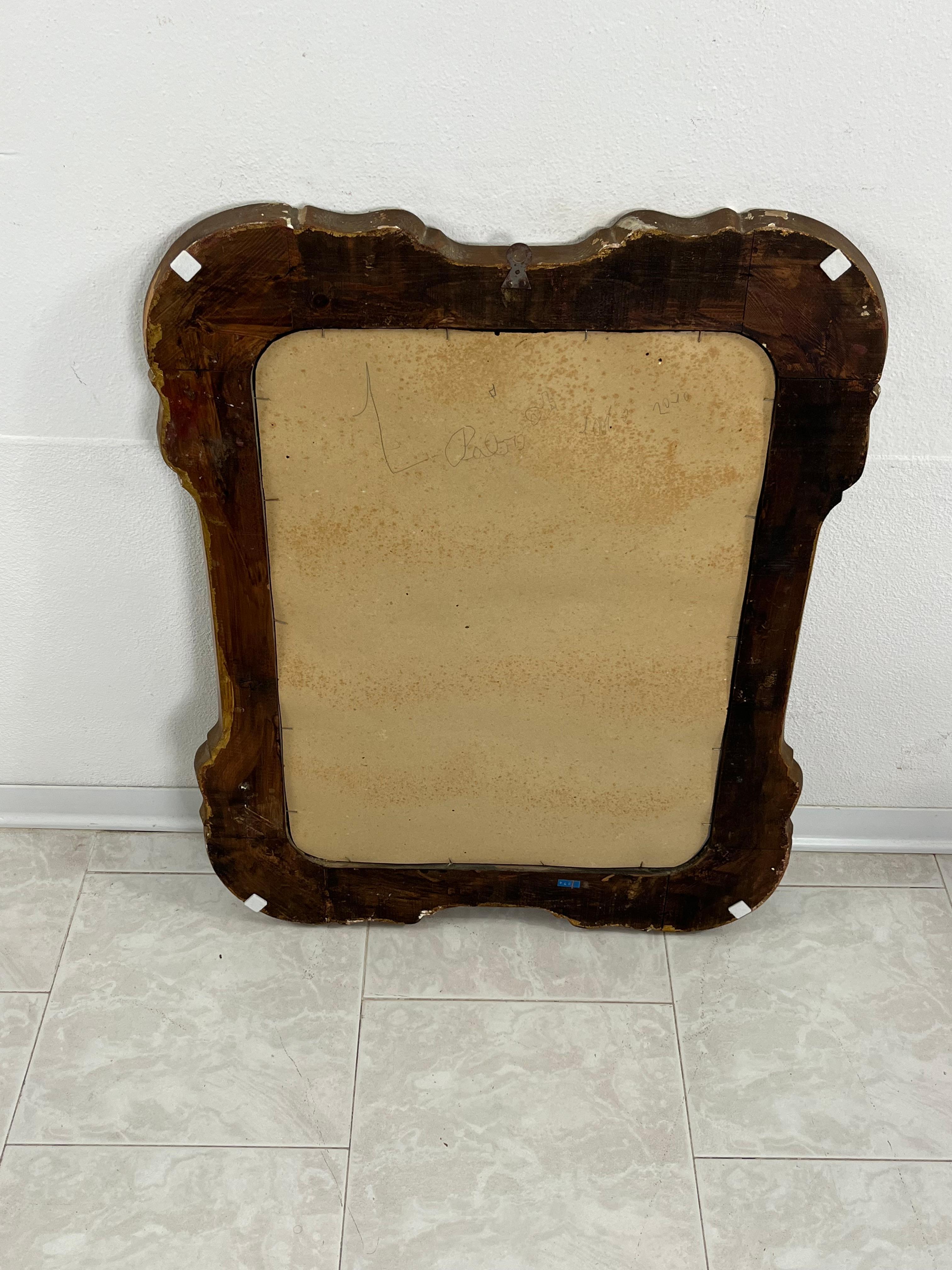 Specchio da parete francese di metà secolo con cornice in legno dorato, anni '30 in vendita 4