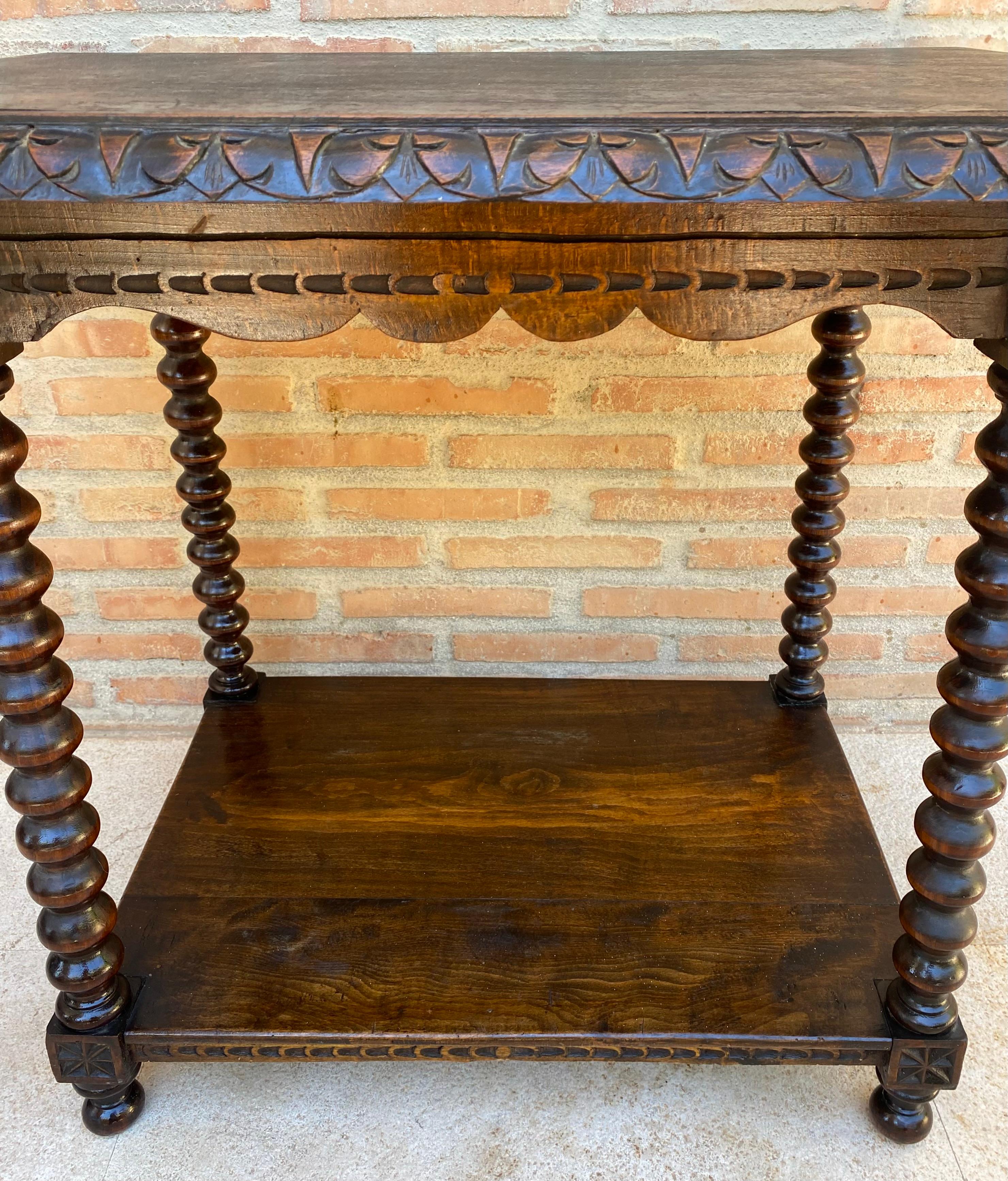 Mid-Century French Walnut Carved Side Table with Turned Legs and Low Shelf, 1940 In Good Condition In Miami, FL