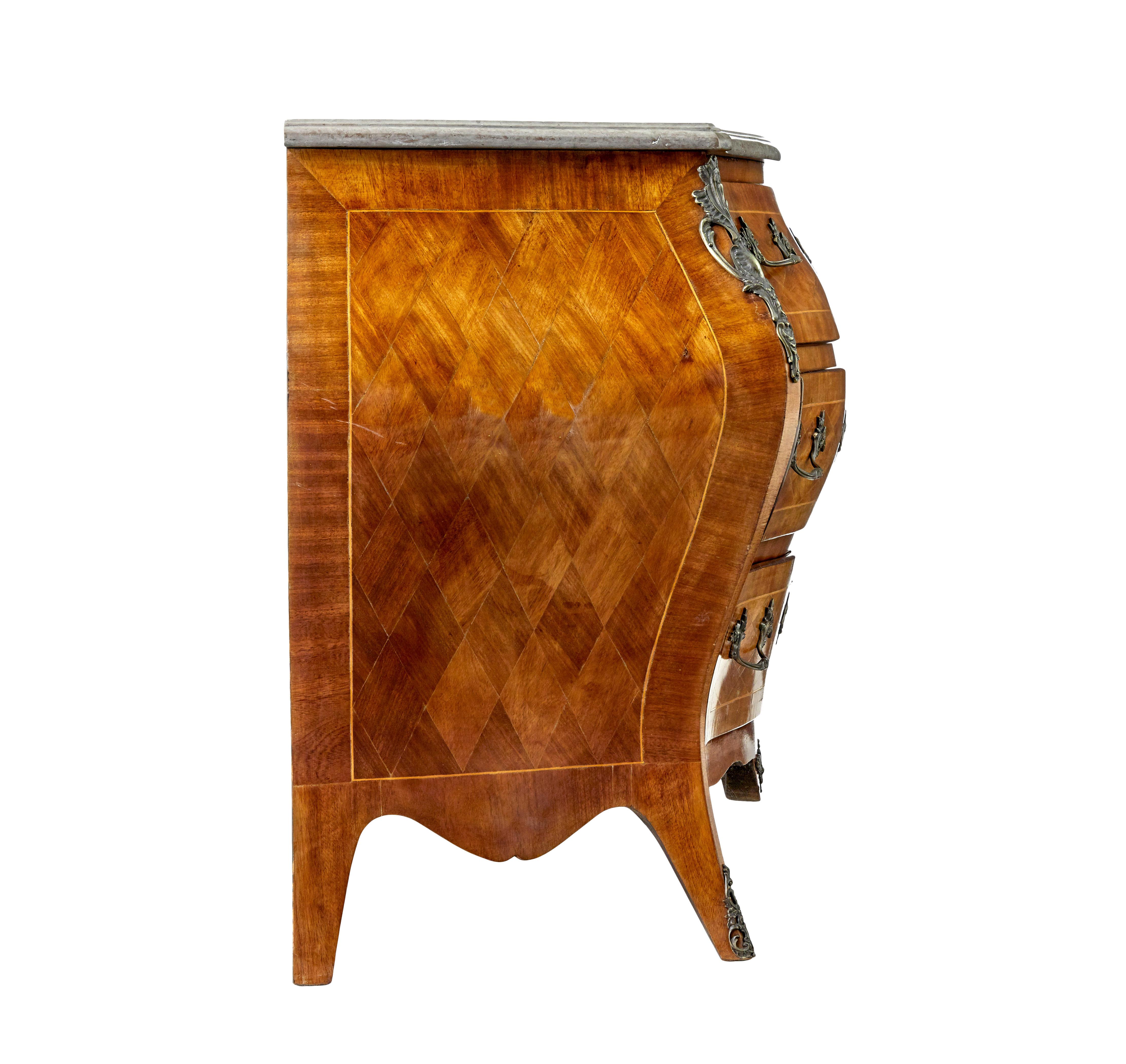 Mid century French walnut marble-top commode In Good Condition For Sale In Debenham, Suffolk