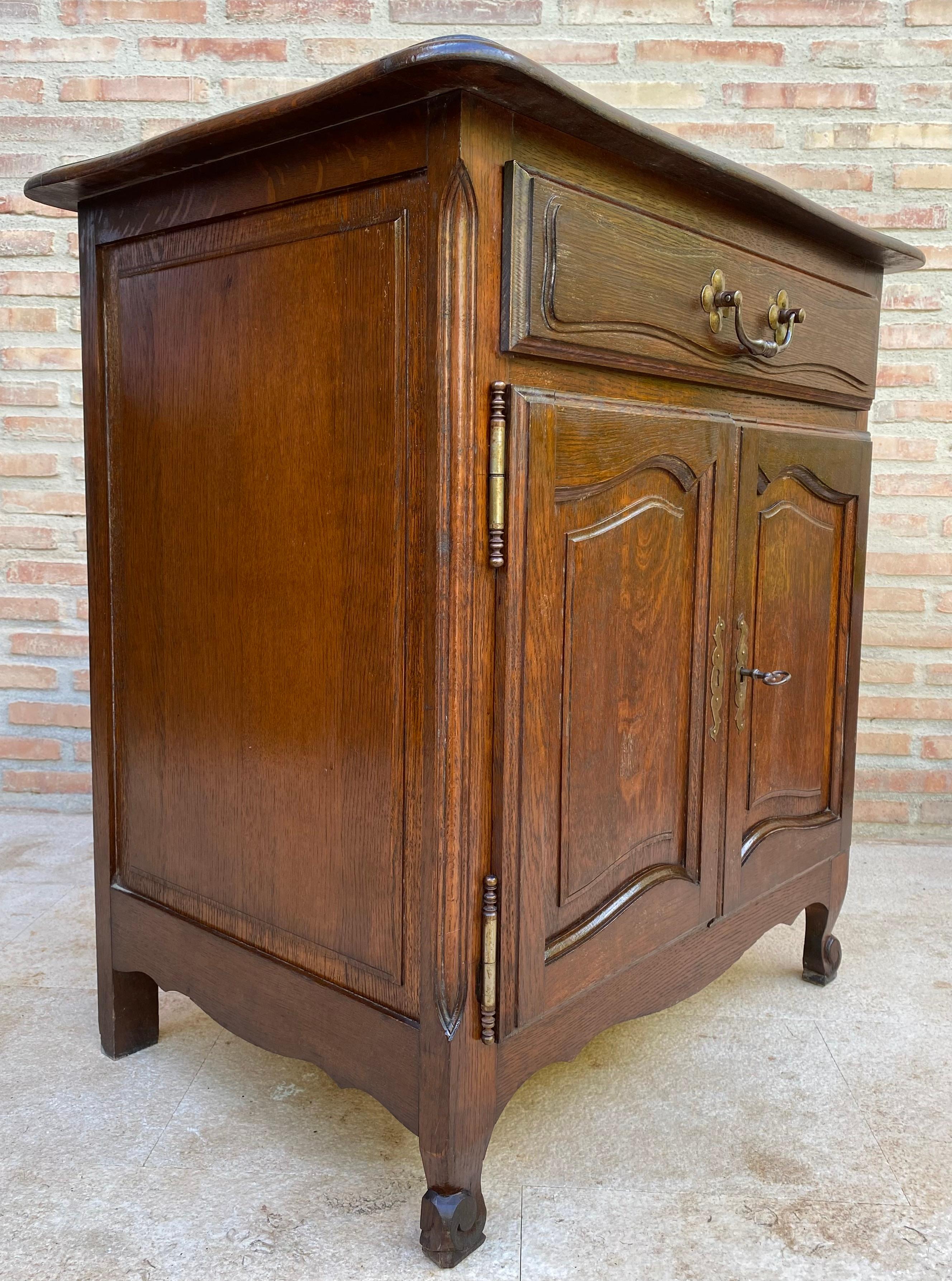 Mid-Century French Walnut Side Table with One Drawer and Double Door, 1950s In Good Condition For Sale In Miami, FL