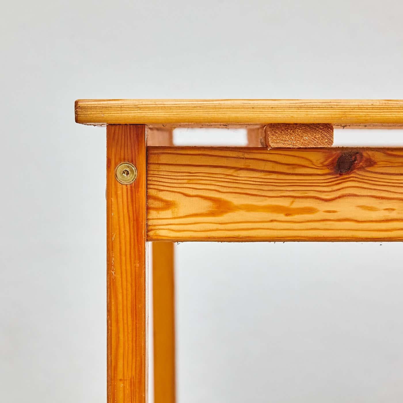 Table de salle à manger en bois français du milieu du siècle (ensemble assorti disponible), circa 1960 en vente 5