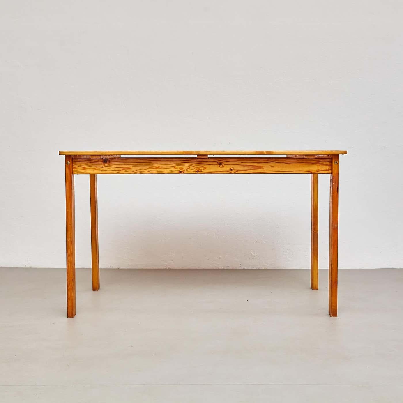 Milieu du XXe siècle Table de salle à manger en bois français du milieu du siècle (ensemble assorti disponible), circa 1960 en vente