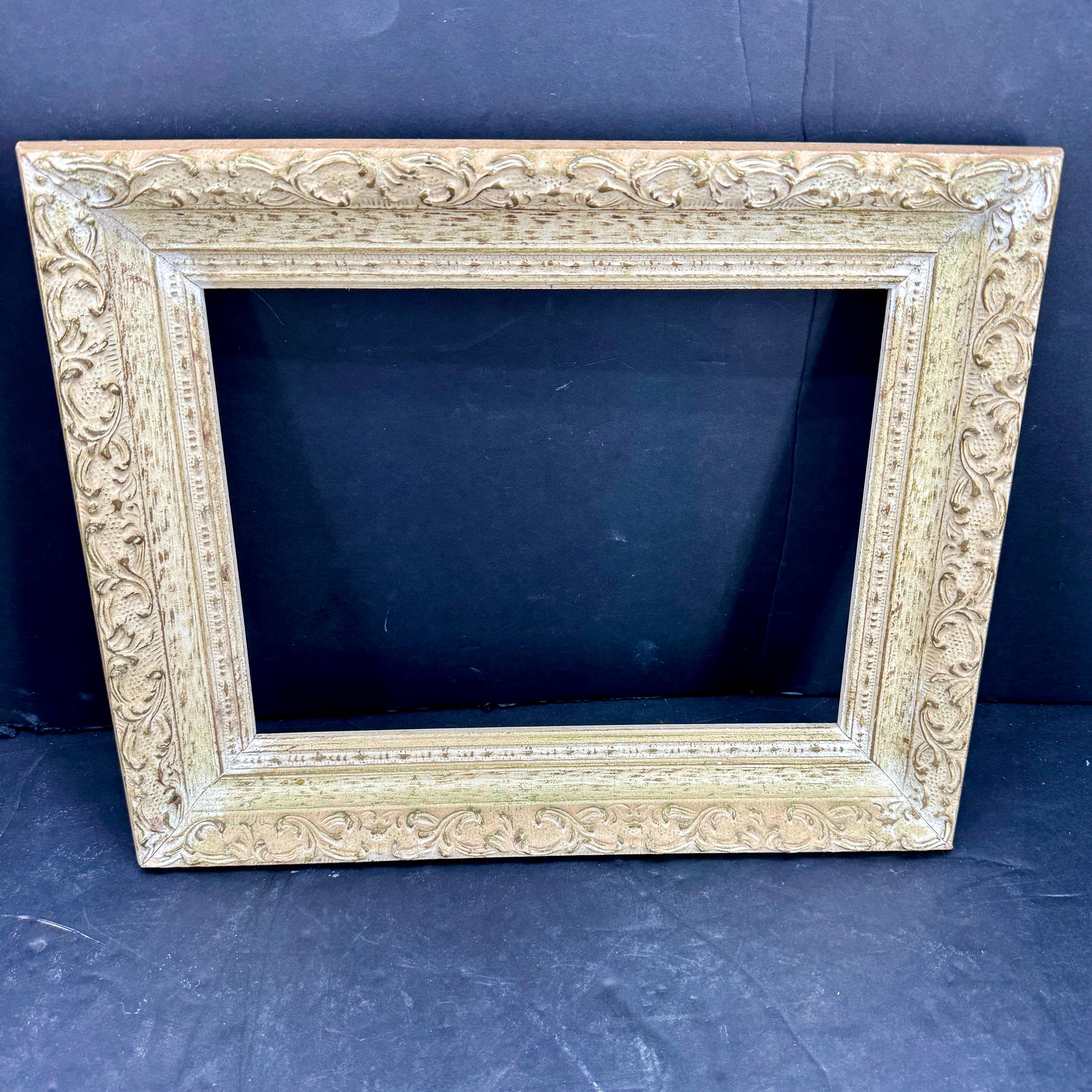 Mid-Century Französisch Wood Painted Ornate Kunstrahmen (Rokoko) im Angebot
