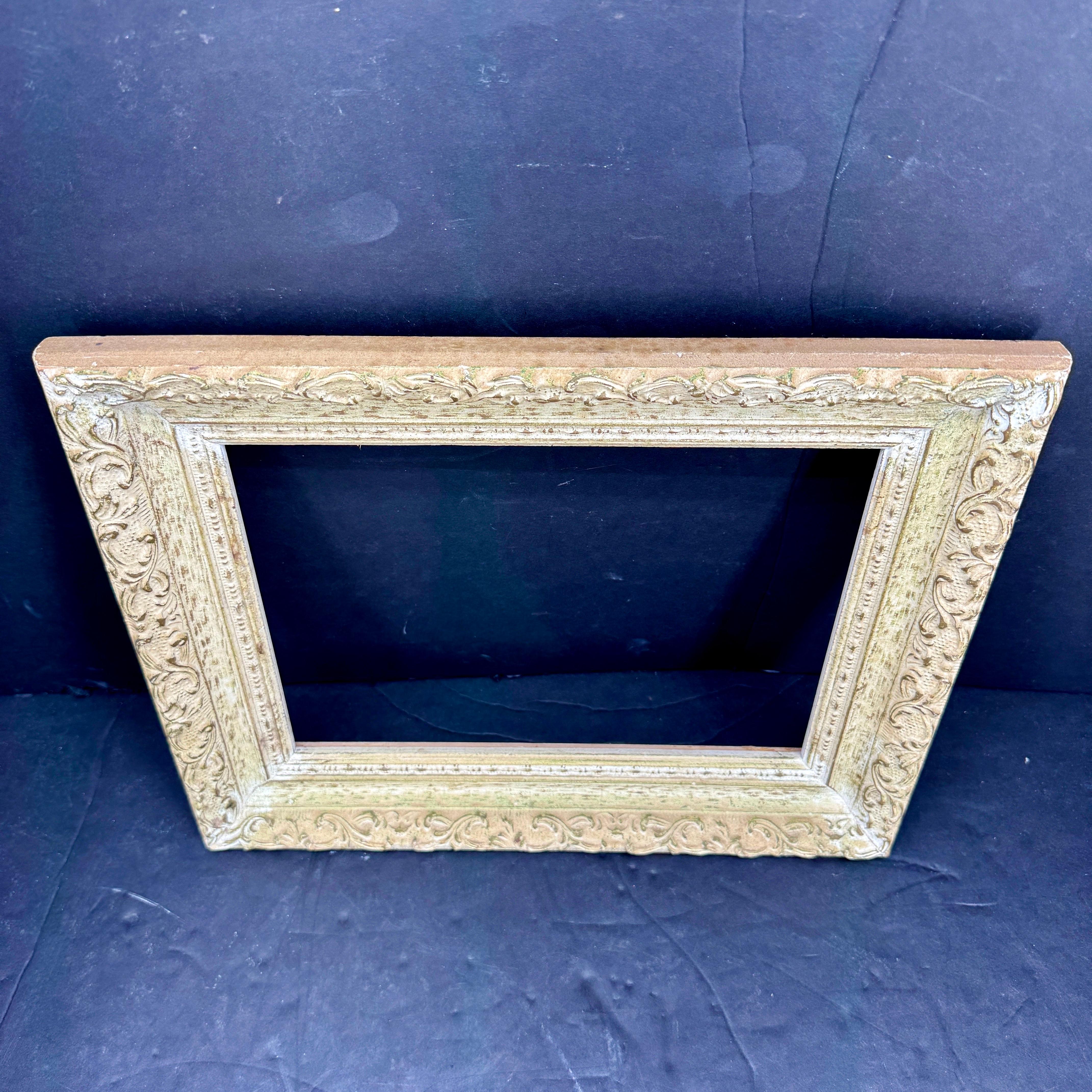 Mid-Century Französisch Wood Painted Ornate Kunstrahmen (20. Jahrhundert) im Angebot