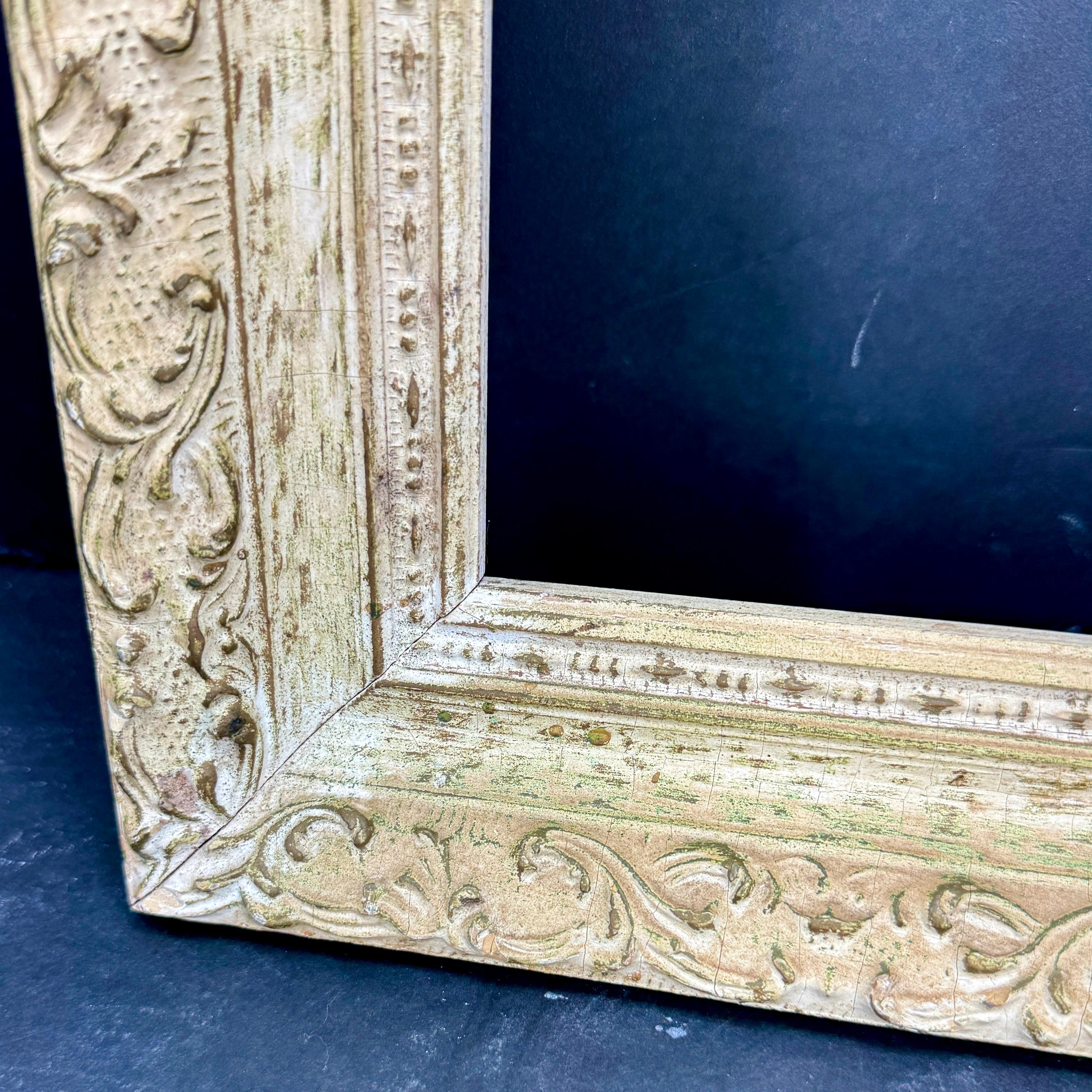 Mid-Century Französisch Wood Painted Ornate Kunstrahmen (Holz) im Angebot