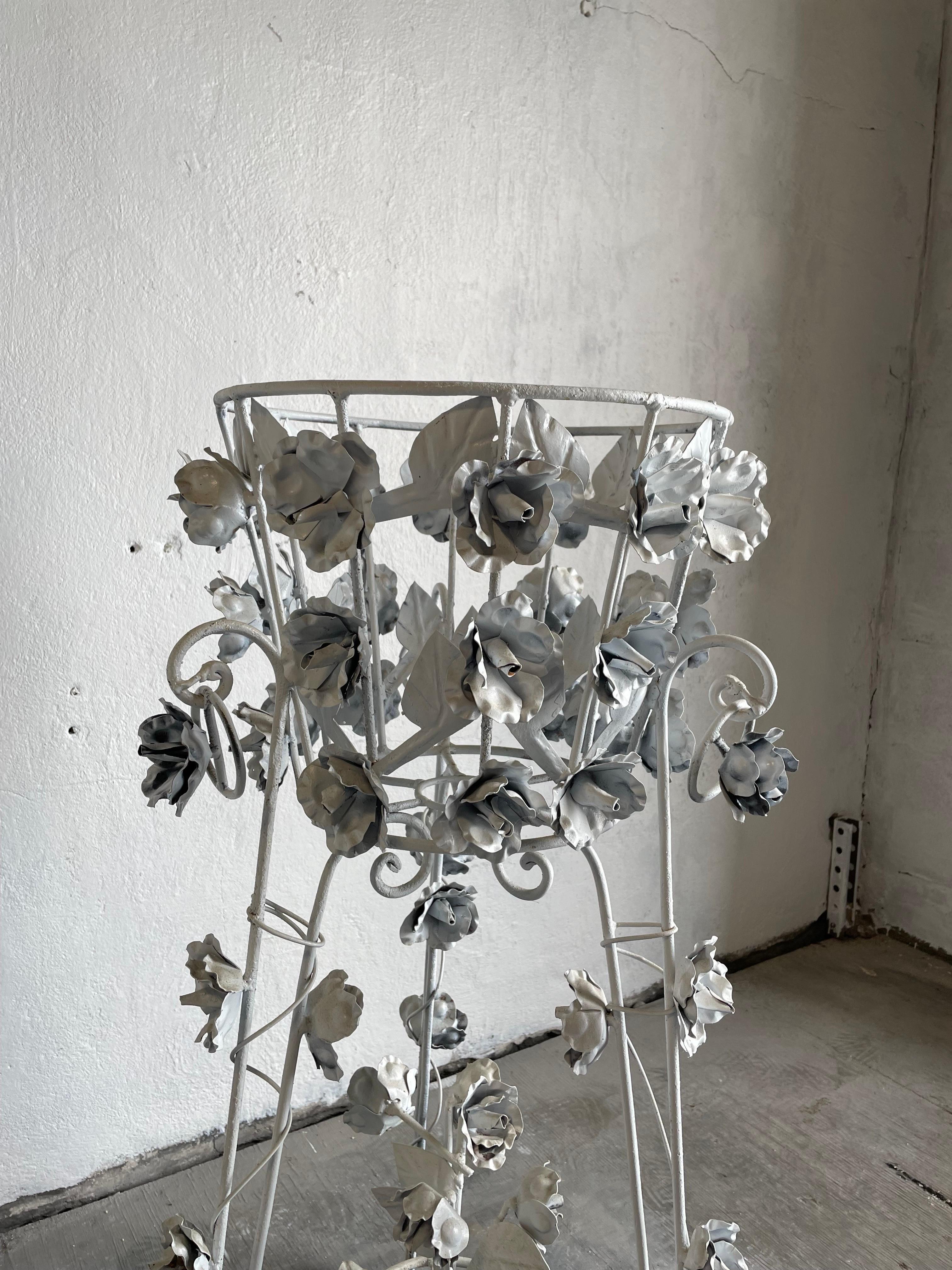 Hollywood Regency Midcentury French Wrought Iron Jardinières or Plant Stands, a Pair For Sale