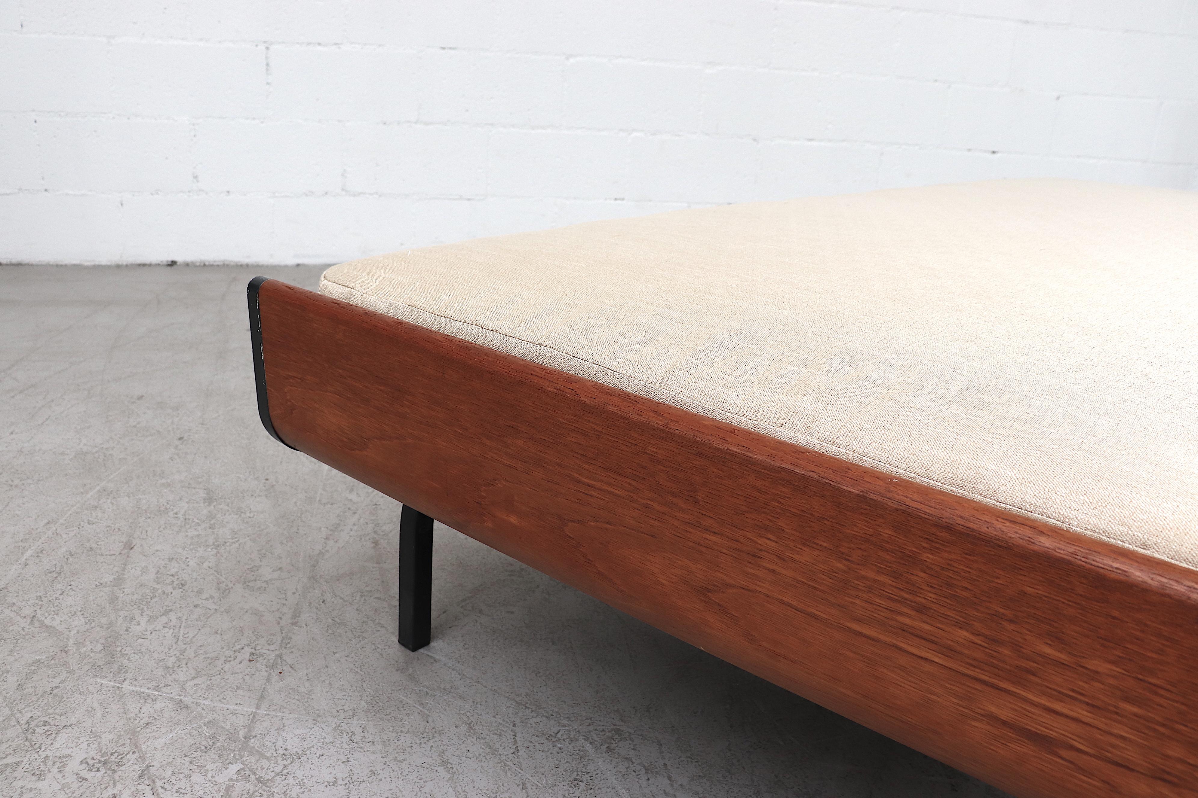 Mid-century Friso Kramer Inspired Daybed with Teak Ends for Auping 4