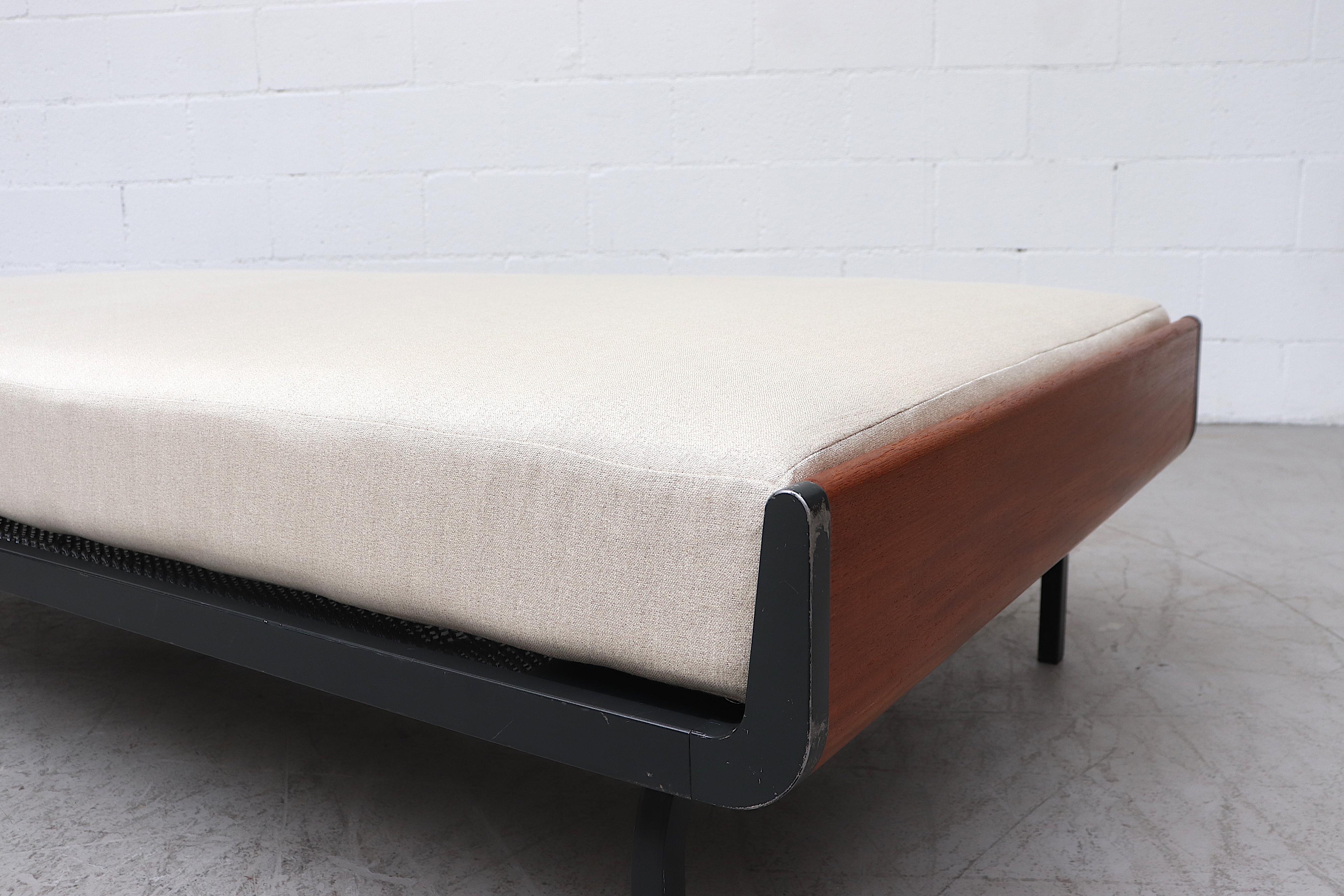 Mid-20th Century Mid-century Friso Kramer Inspired Daybed with Teak Ends for Auping