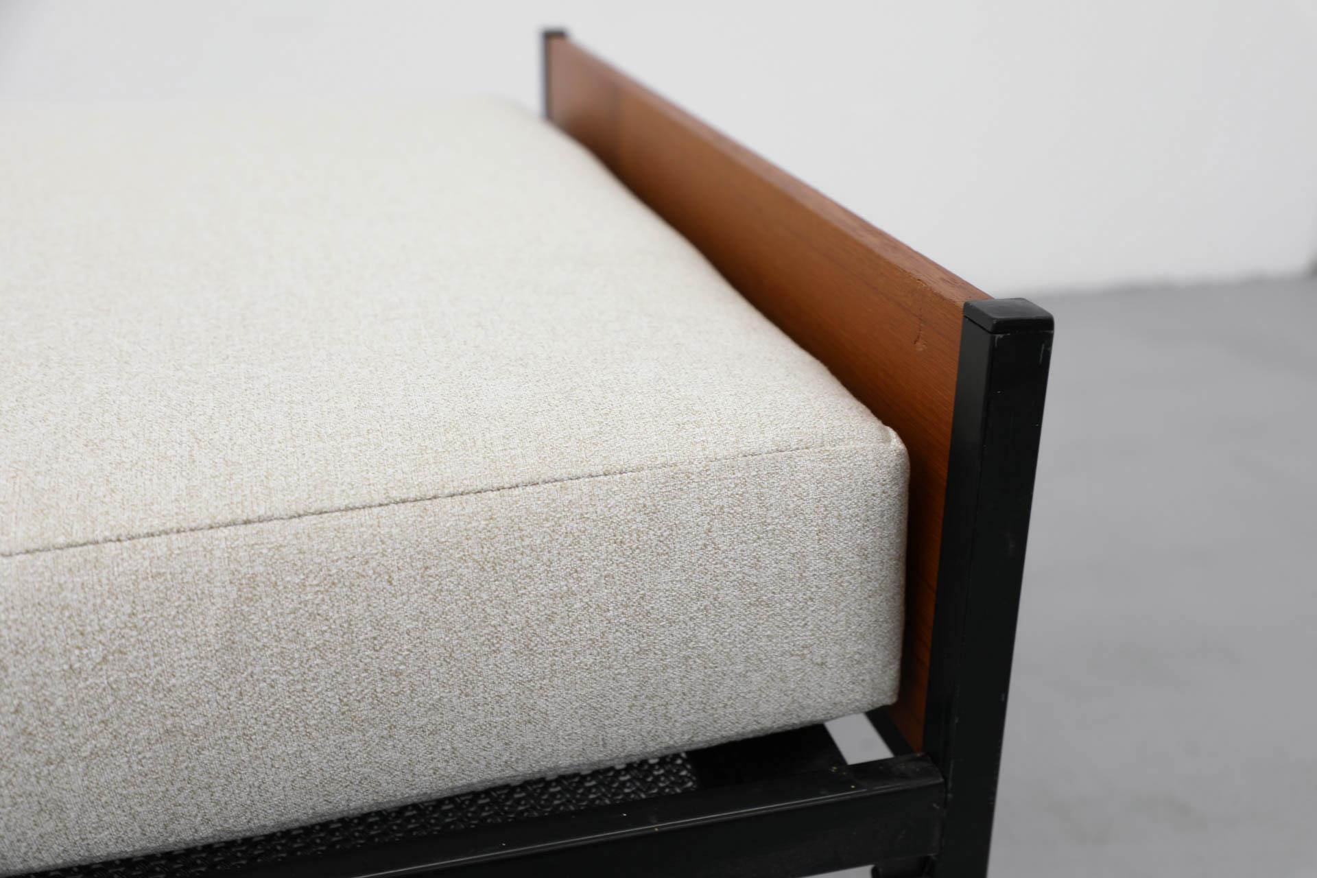 Mid-Century Friso Kramer Style Teak und grau emailliert Daybed im Angebot 3