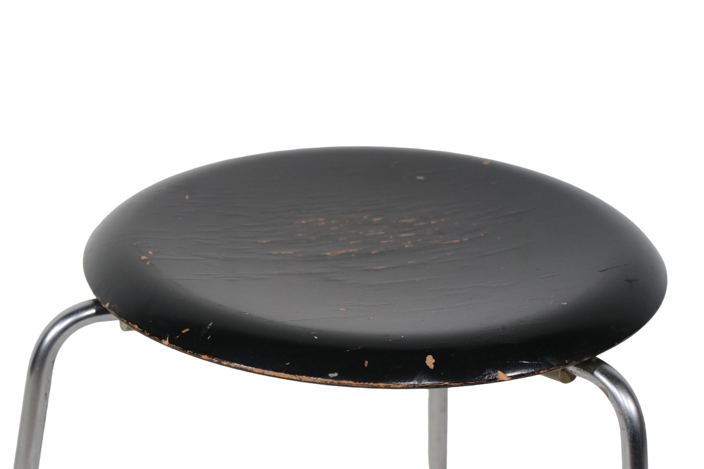  Mid Century Fritz Hansen Arne Jacobsen Three Leg Dot Table  For Sale 7
