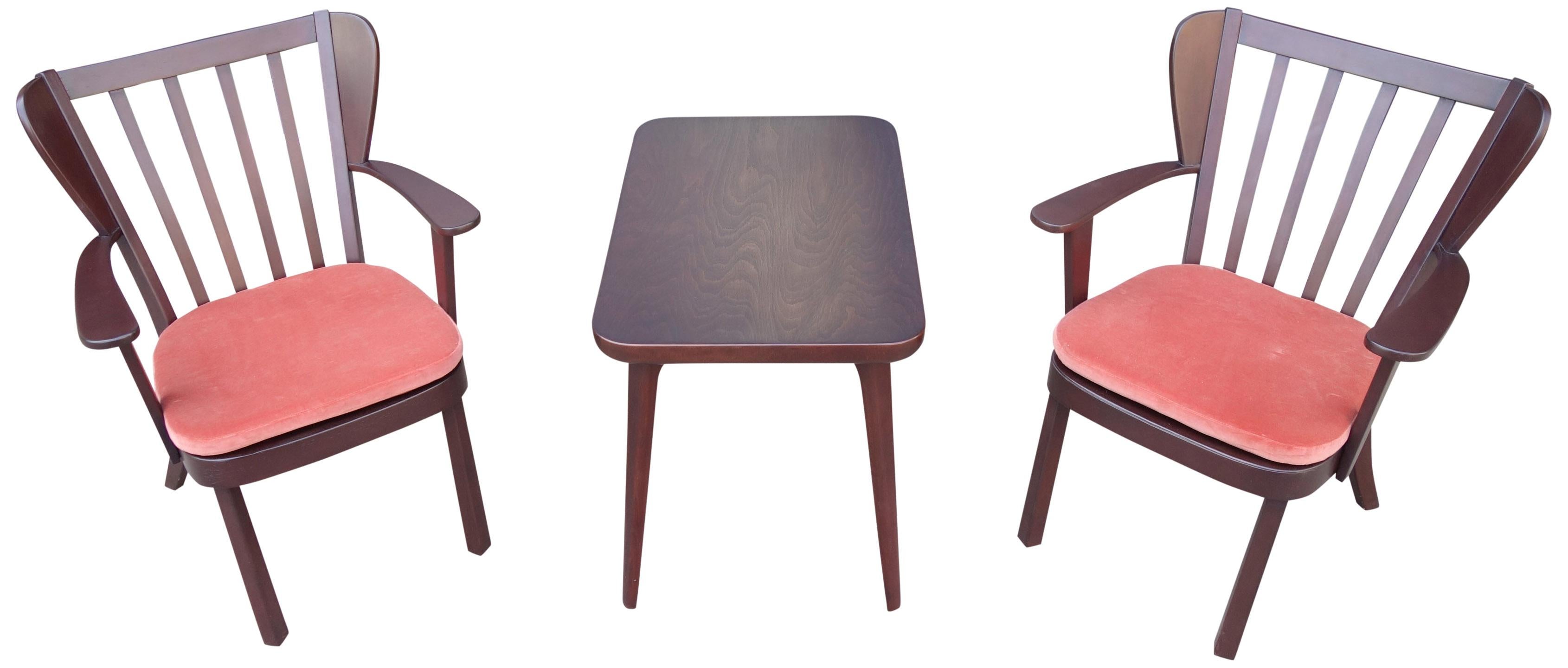 Midcentury Fritz Hansen Side Chairs and Side Table In Good Condition In BROOKLYN, NY