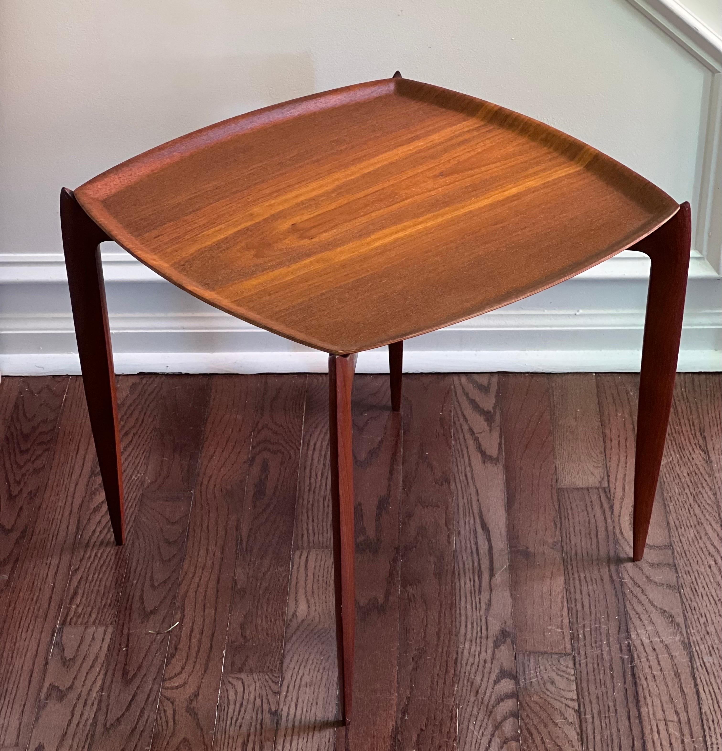 Mid-Century Fritz Hansen Tray Table In Good Condition For Sale In Doylestown, PA