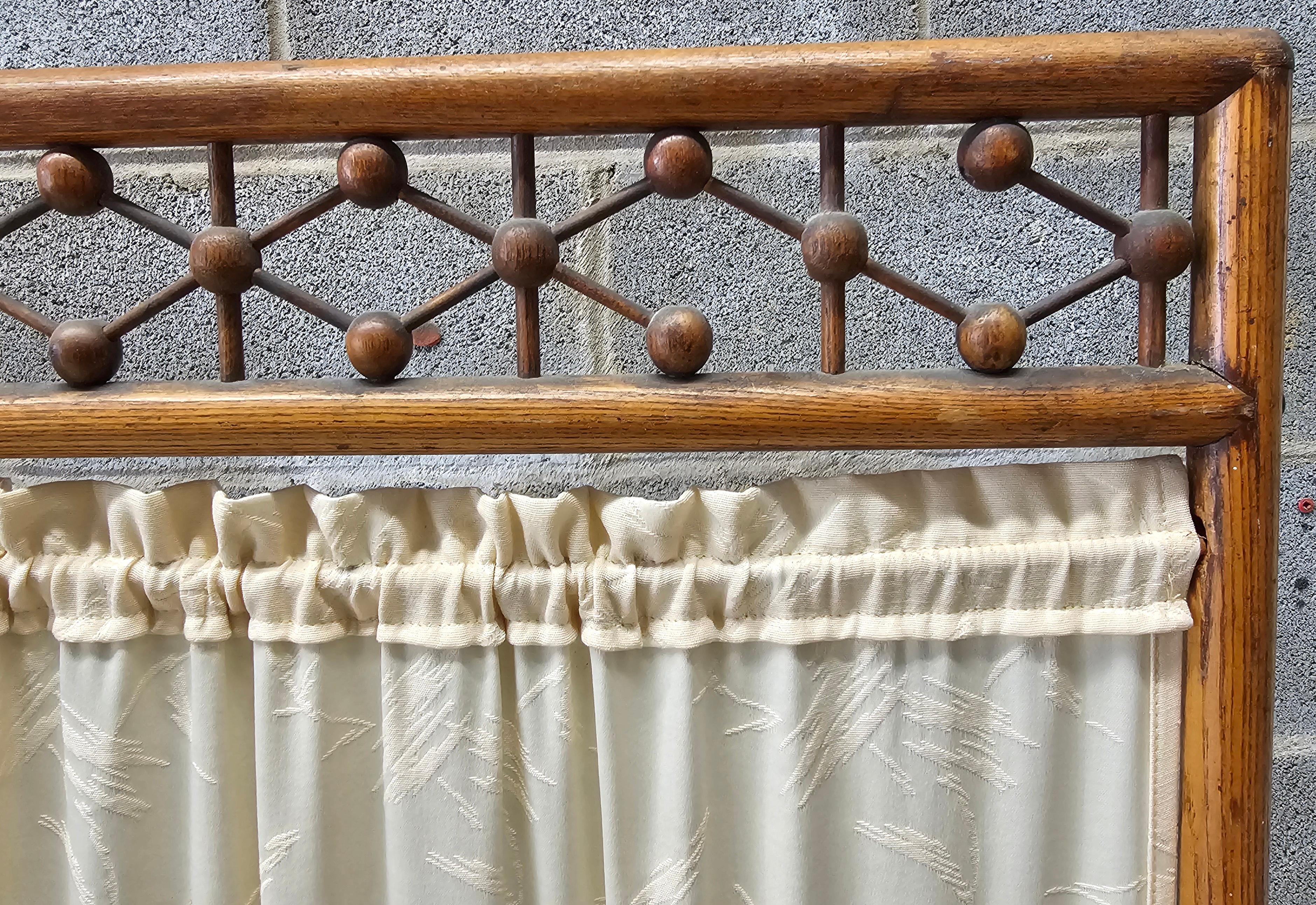 Other Mid-Century Fruitwood and Textile Four-Fold Galleried Floor Screen For Sale
