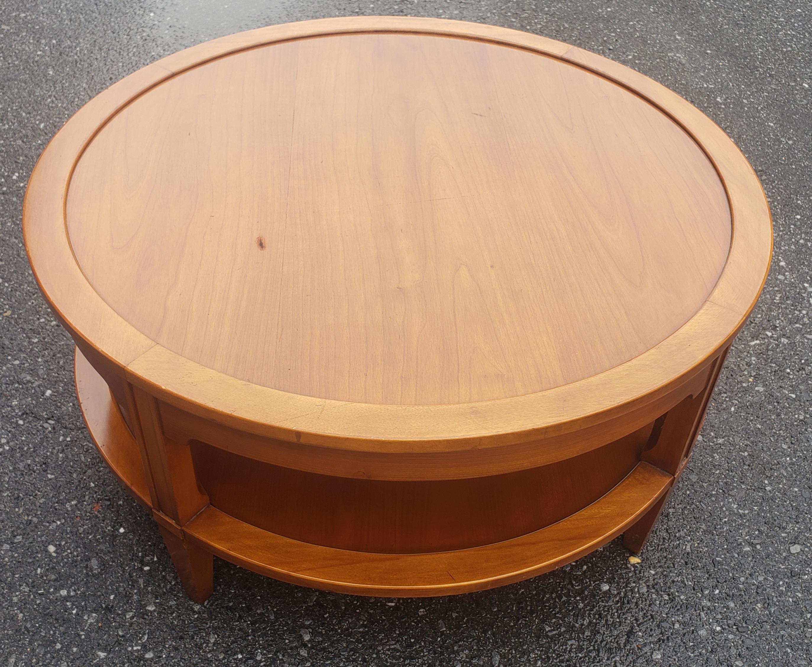 MId-Century Fruitwood Two-Tier Coffee Table Cocktail Table In Good Condition For Sale In Germantown, MD