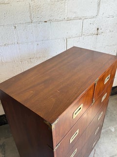 Ensemble de chambre à coucher complet de style « Mid-Century » de la marque Henredon