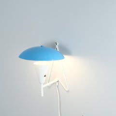 Lámpara de pared / sobremesa de latón macizo de mediados de siglo Model EV 57 en azul y blanco, Itsu Años 50