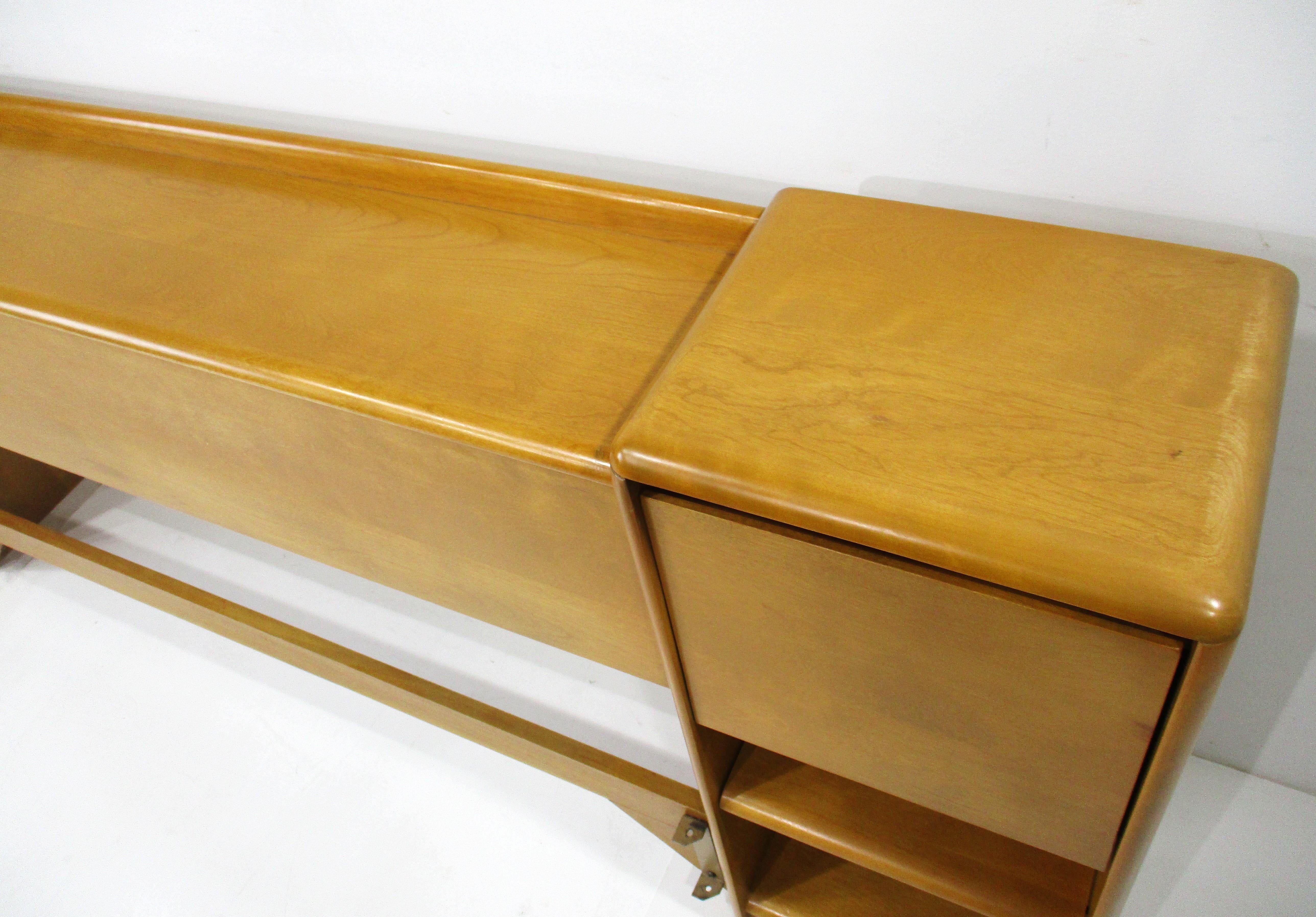 Heywood Wakefield Mid Century Full Size Headboard by Jiranek / Herrmann For Sale 3