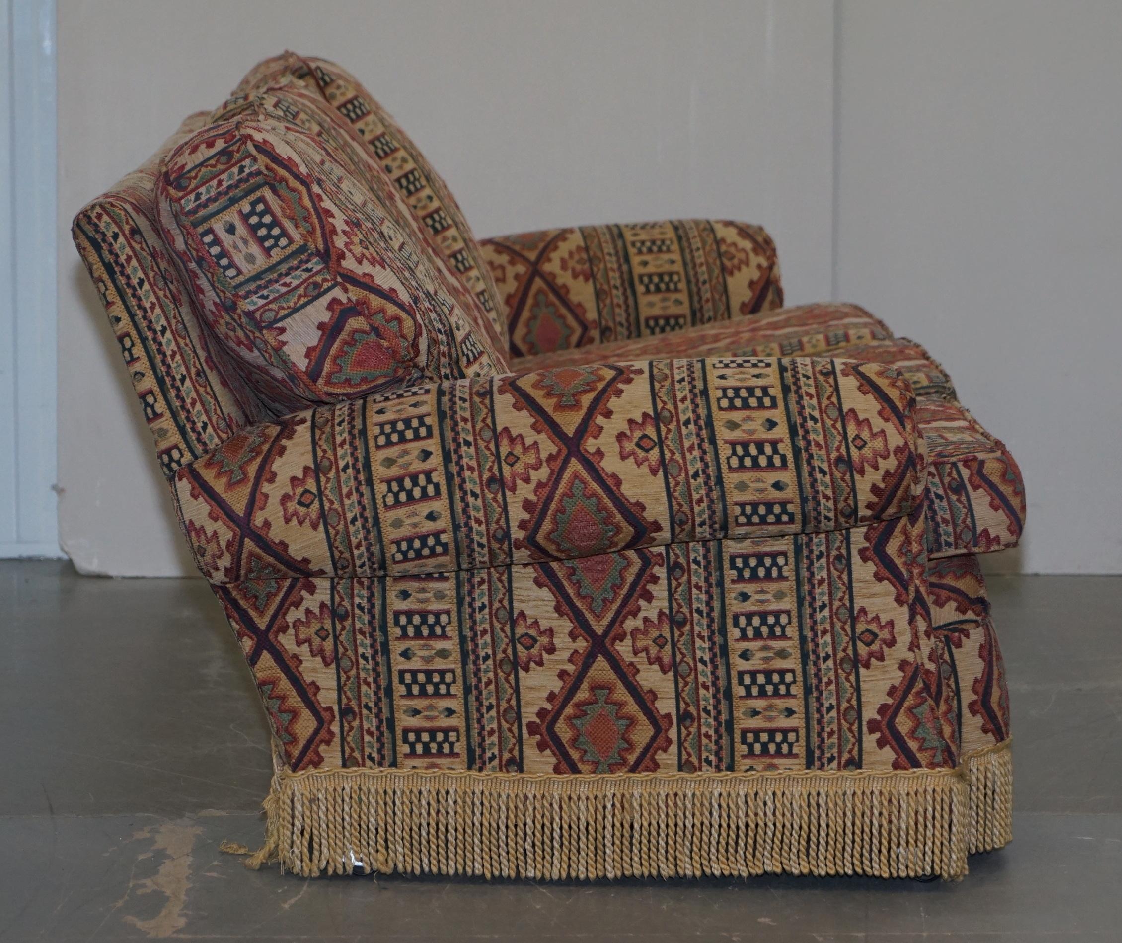 Tapis Kilim tapissé de style Art Déco du milieu du siècle dernier, entièrement dépouillé, faisant partie de la suite en vente 5