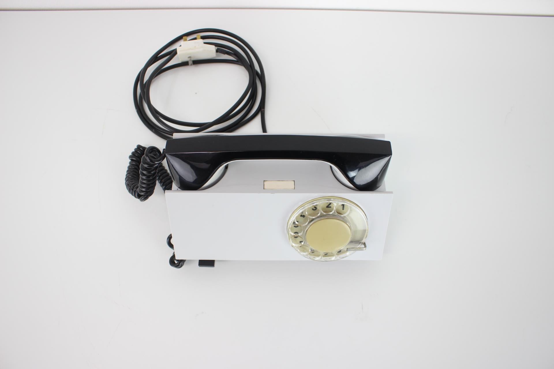 Mid-Century Modern Mid-Century Functional Phone Tesla T65H 1968, Československo
