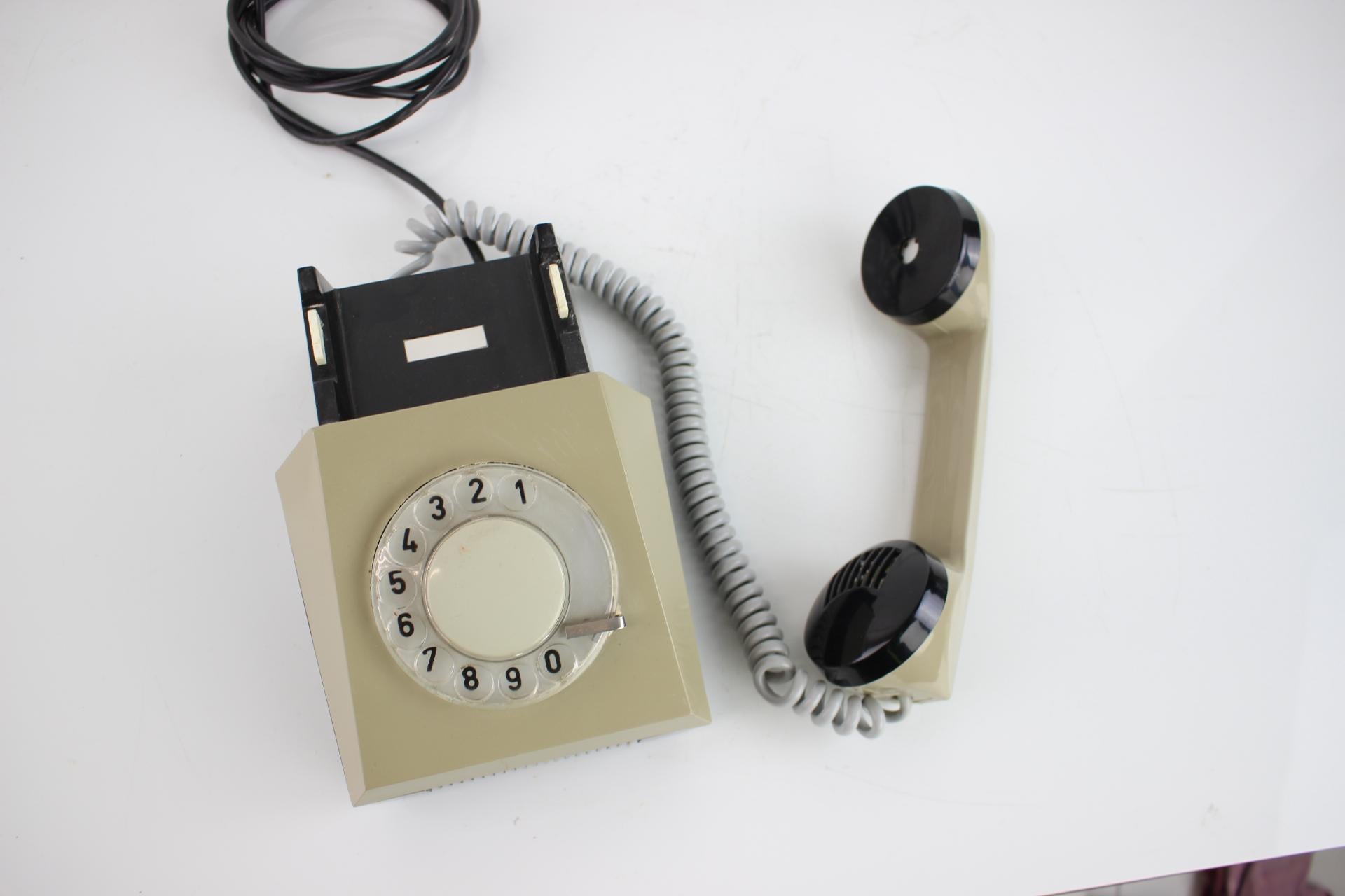 Mid-Century Functional Tesla AS20 Phone 1979, Československo In Good Condition For Sale In Praha, CZ