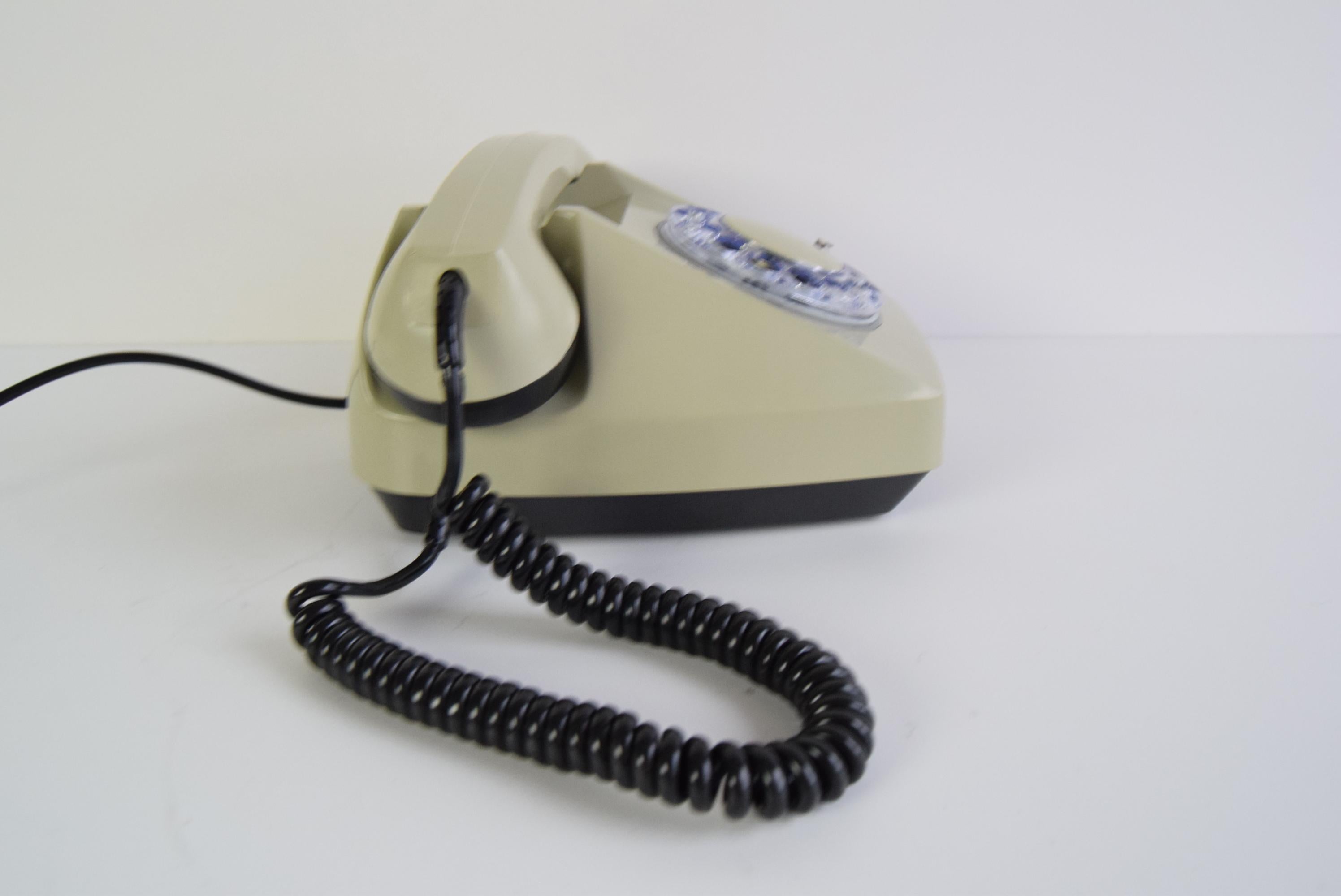 Funktionales Tesla-Design- Telefon aus der Mitte des Jahrhunderts, Tschechoslowakei, 1983. im Angebot 3
