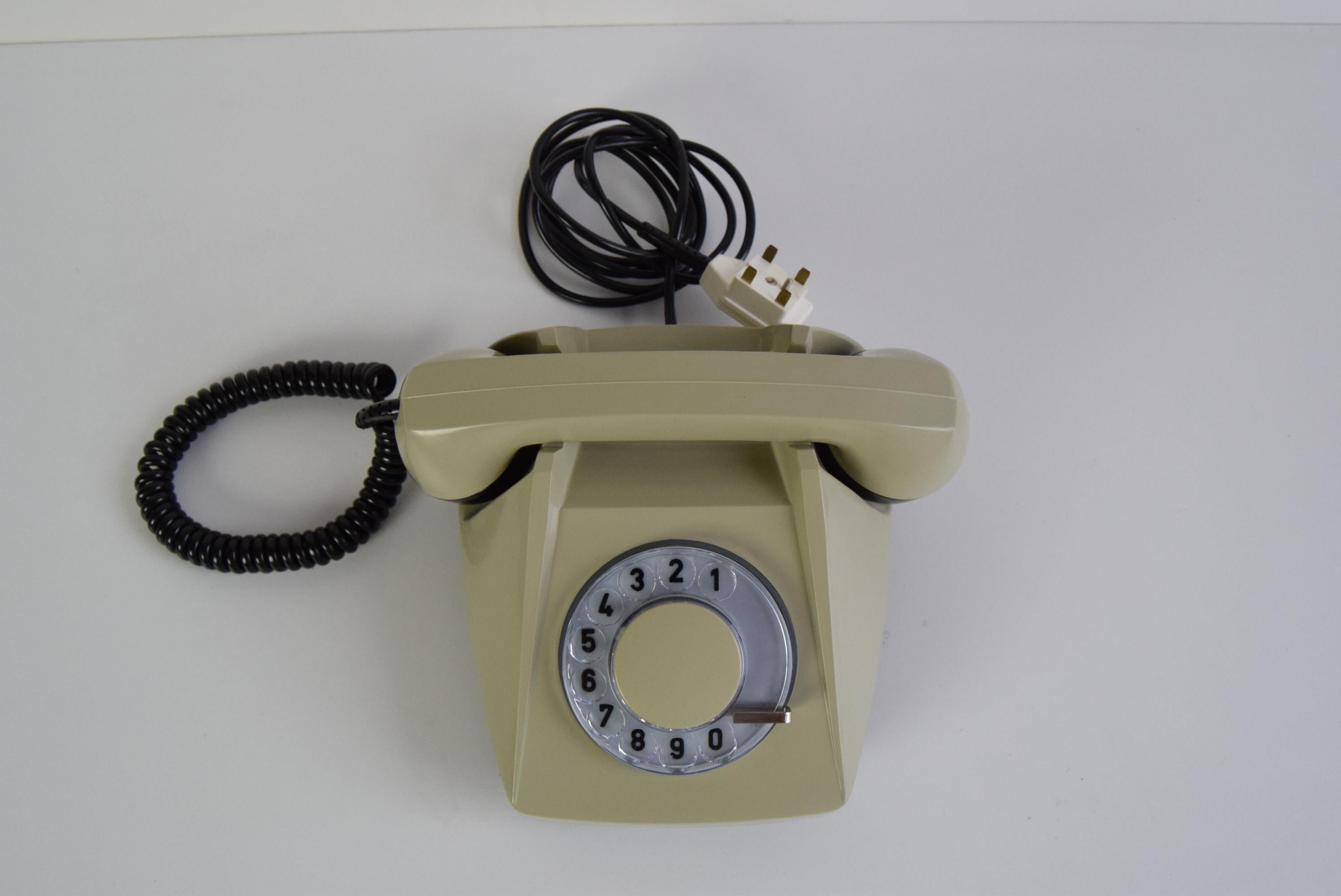 Funktionales Tesla-Design- Telefon aus der Mitte des Jahrhunderts, Tschechoslowakei, 1983. im Zustand „Gut“ im Angebot in Praha, CZ