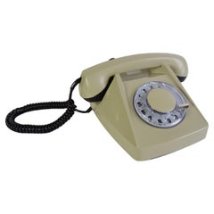 Phone Tesla Design du milieu du siècle dernier, Tchécoslovaquie, 1983.
