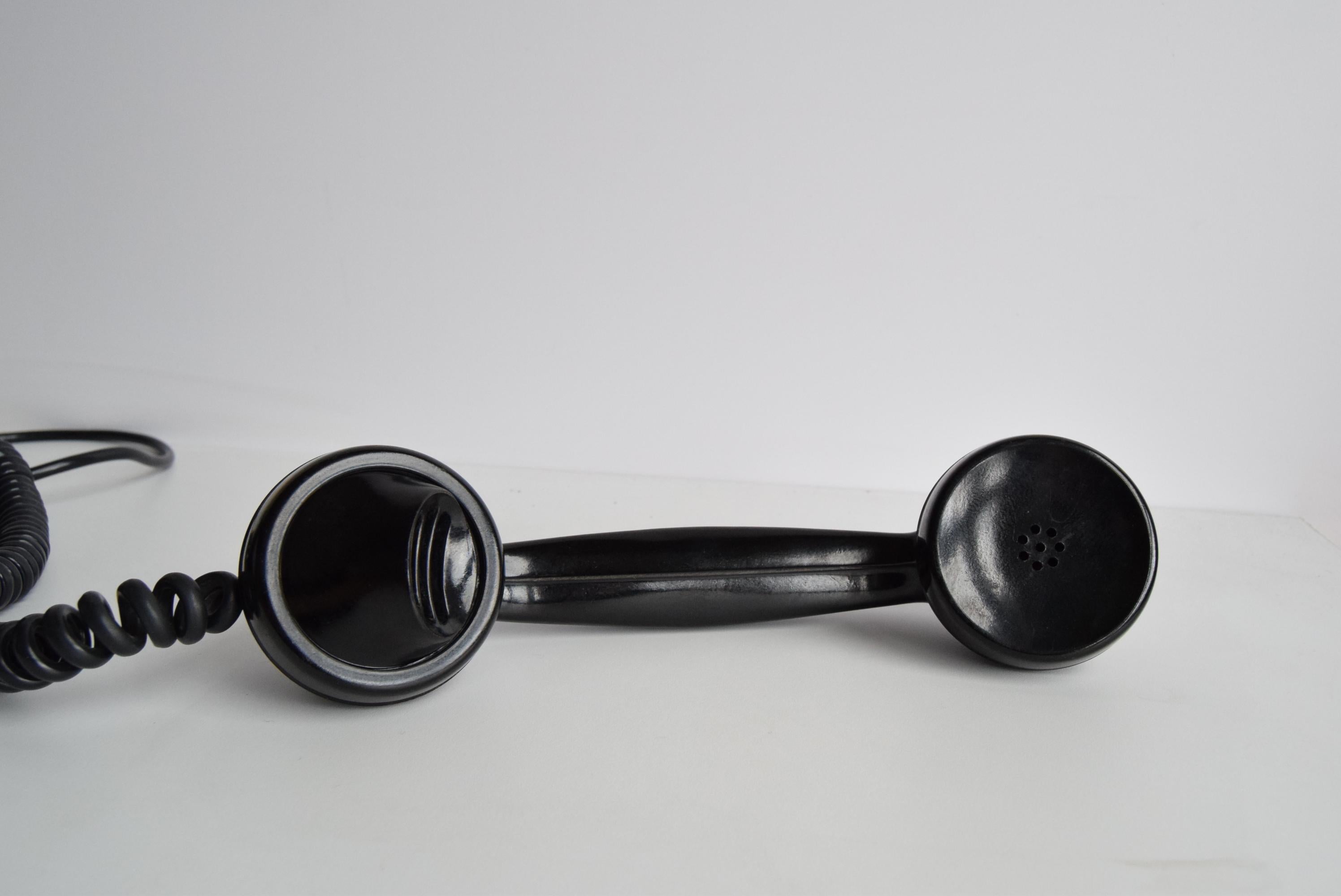 Funktionales Tesla-Telefon aus der Jahrhundertmitte 1971 im Angebot 4