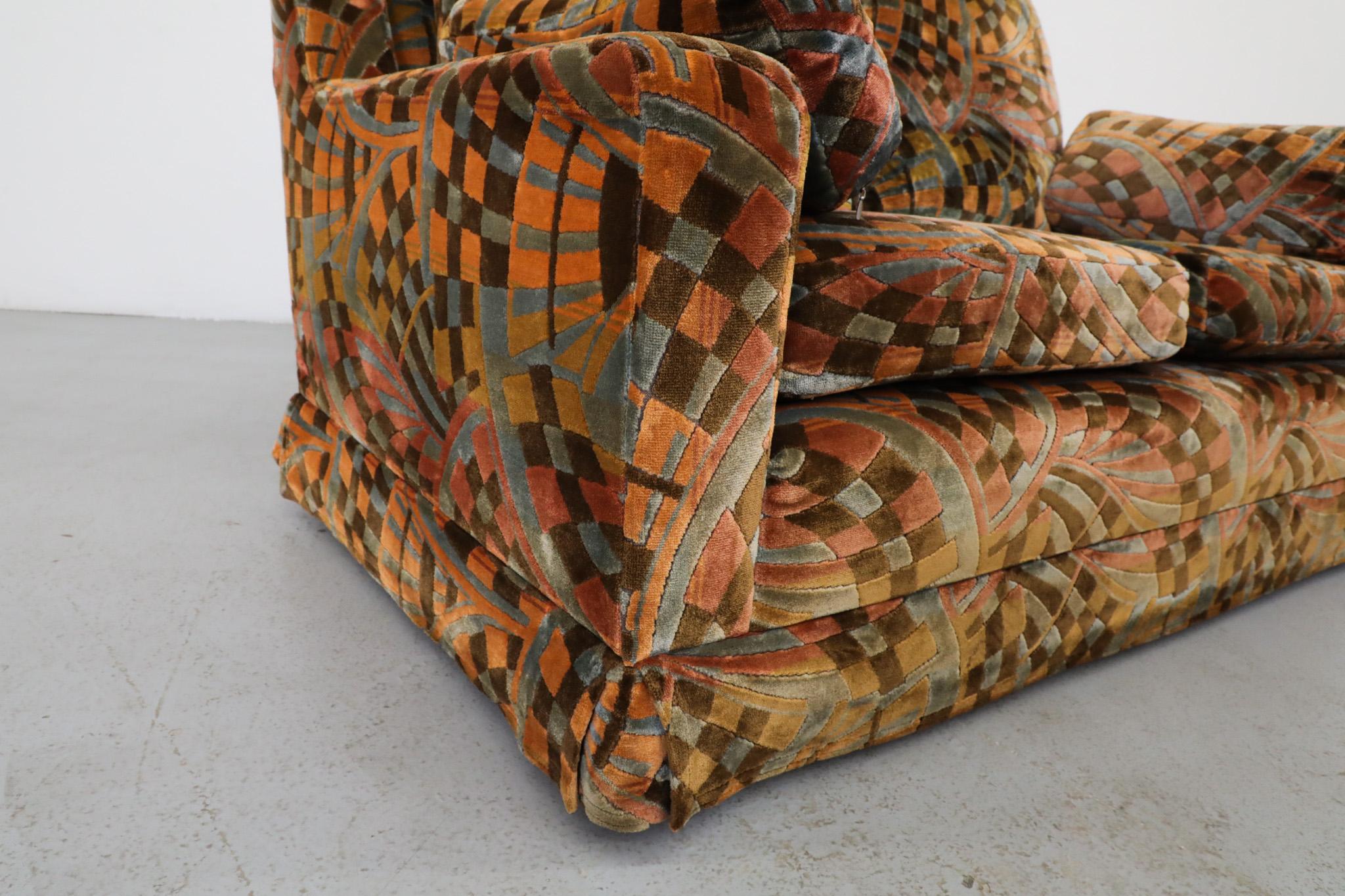 Loveseat du milieu du siècle dernier inspiré de Verner Panton en velours imprimé en vente 10