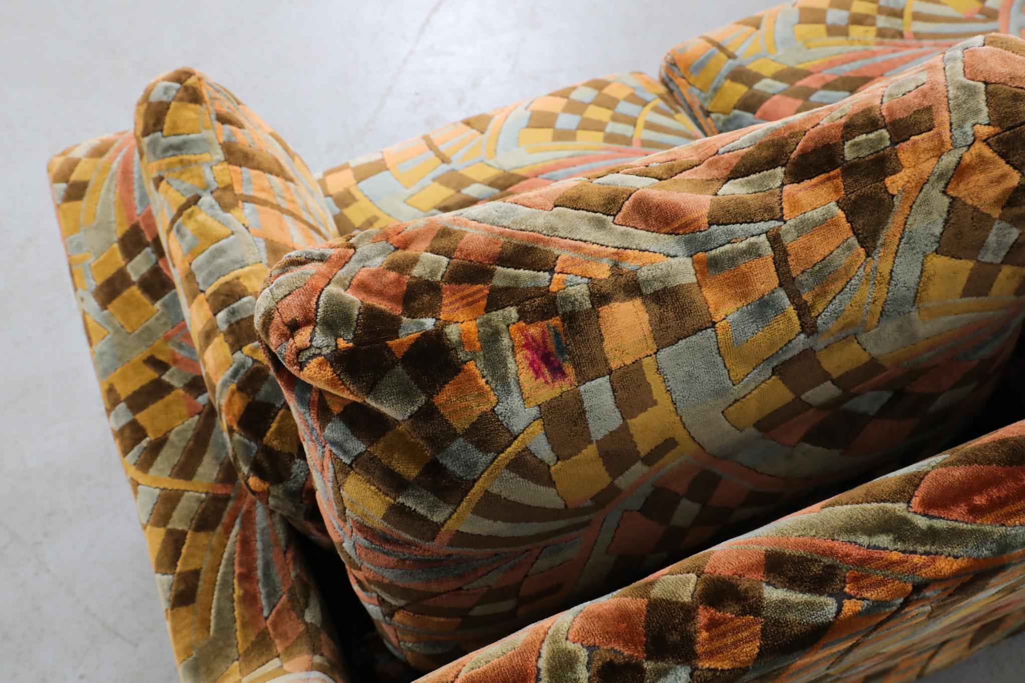 Loveseat du milieu du siècle dernier inspiré de Verner Panton en velours imprimé en vente 12
