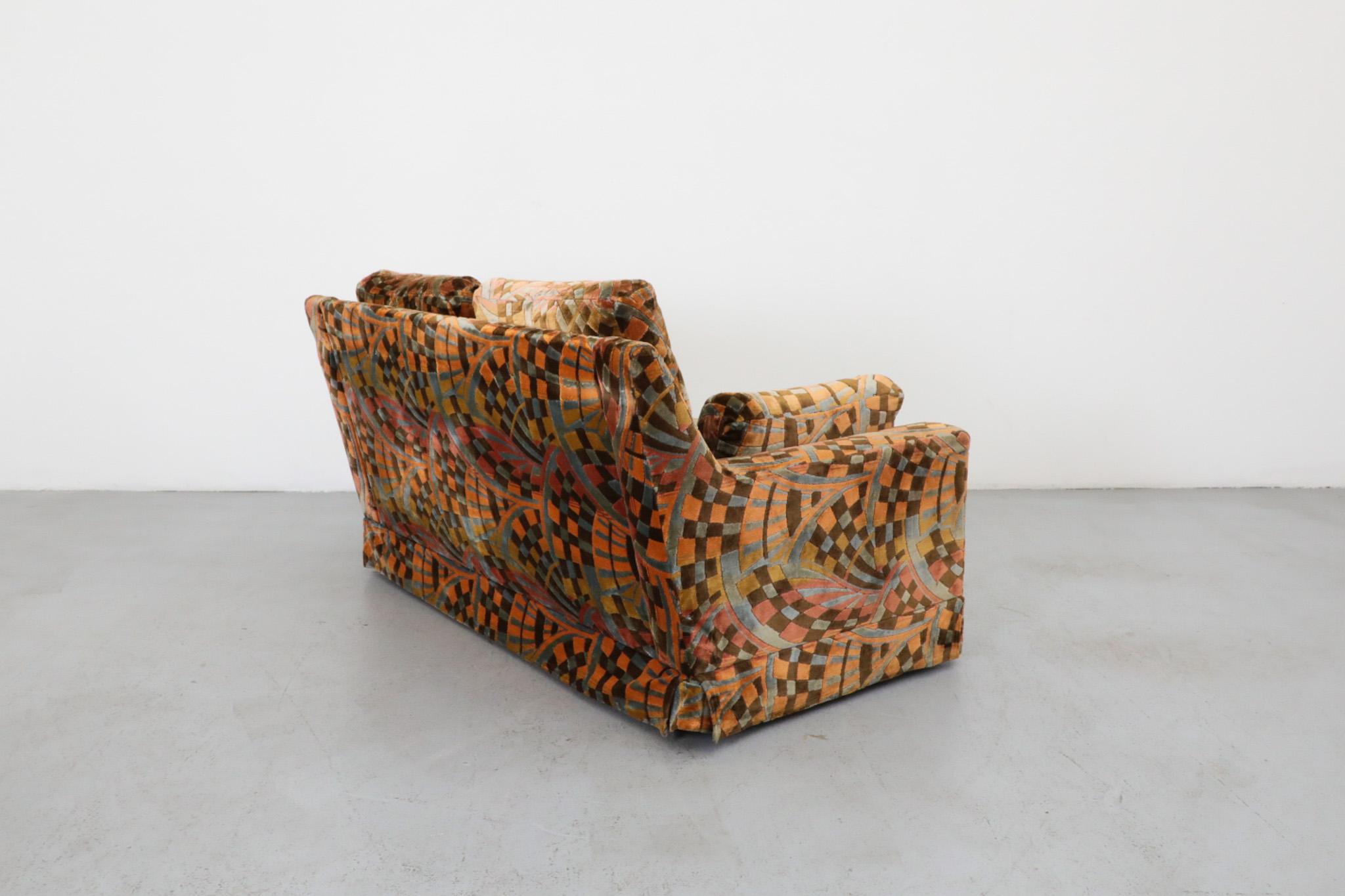 Loveseat du milieu du siècle dernier inspiré de Verner Panton en velours imprimé en vente 1