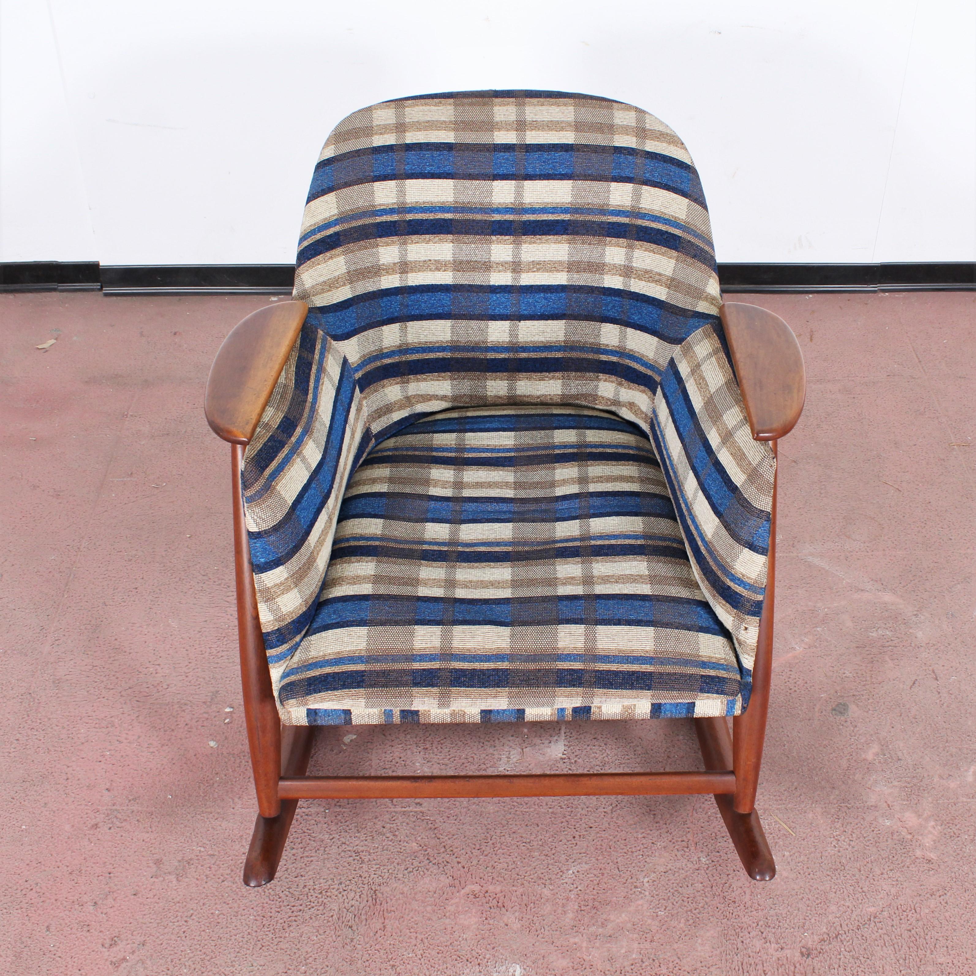 Midcentury G. Frattini Wooden Rocking Chair Tartan Fabric, Italy, 1960s 3