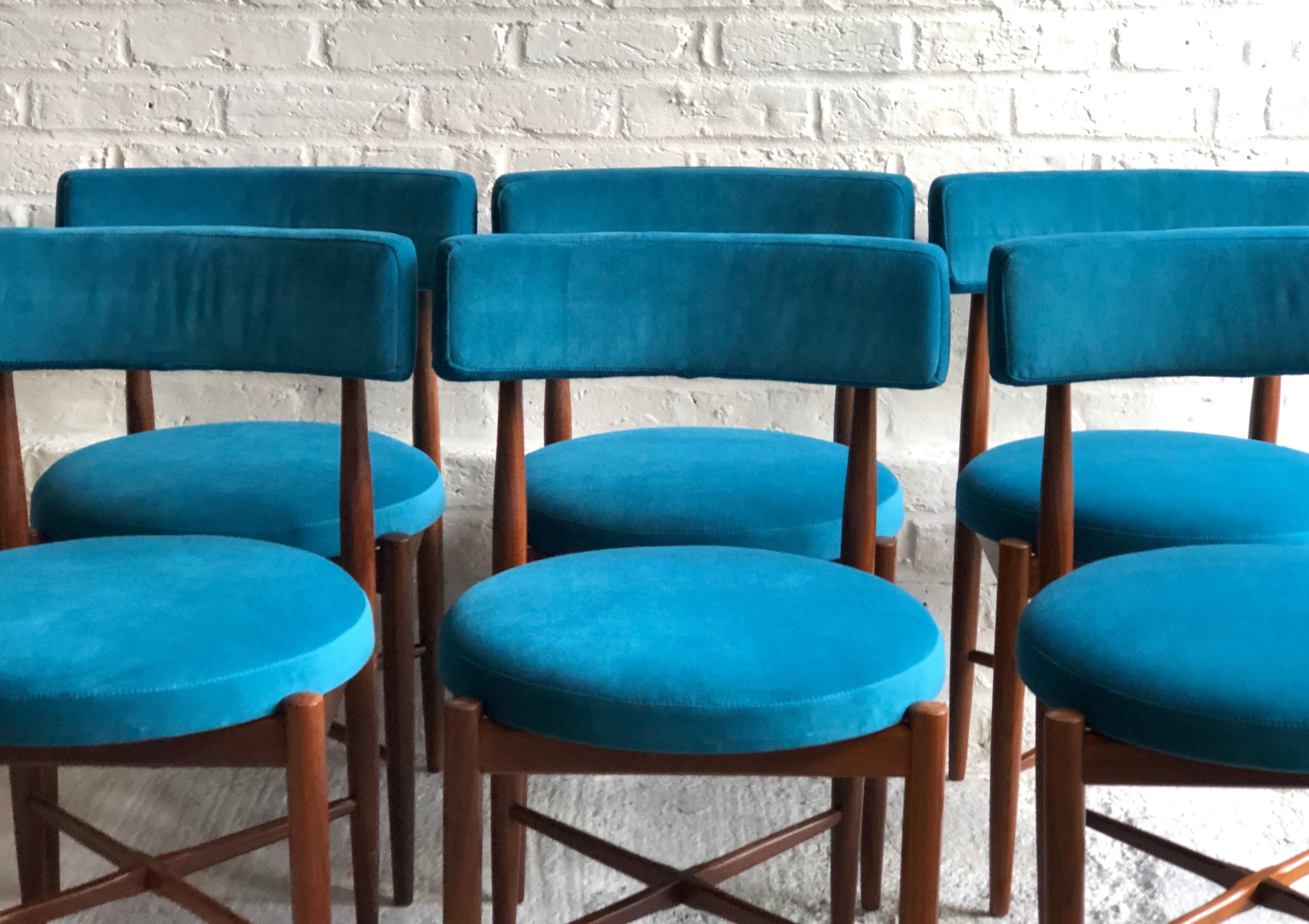 g plan fresco table and chairs
