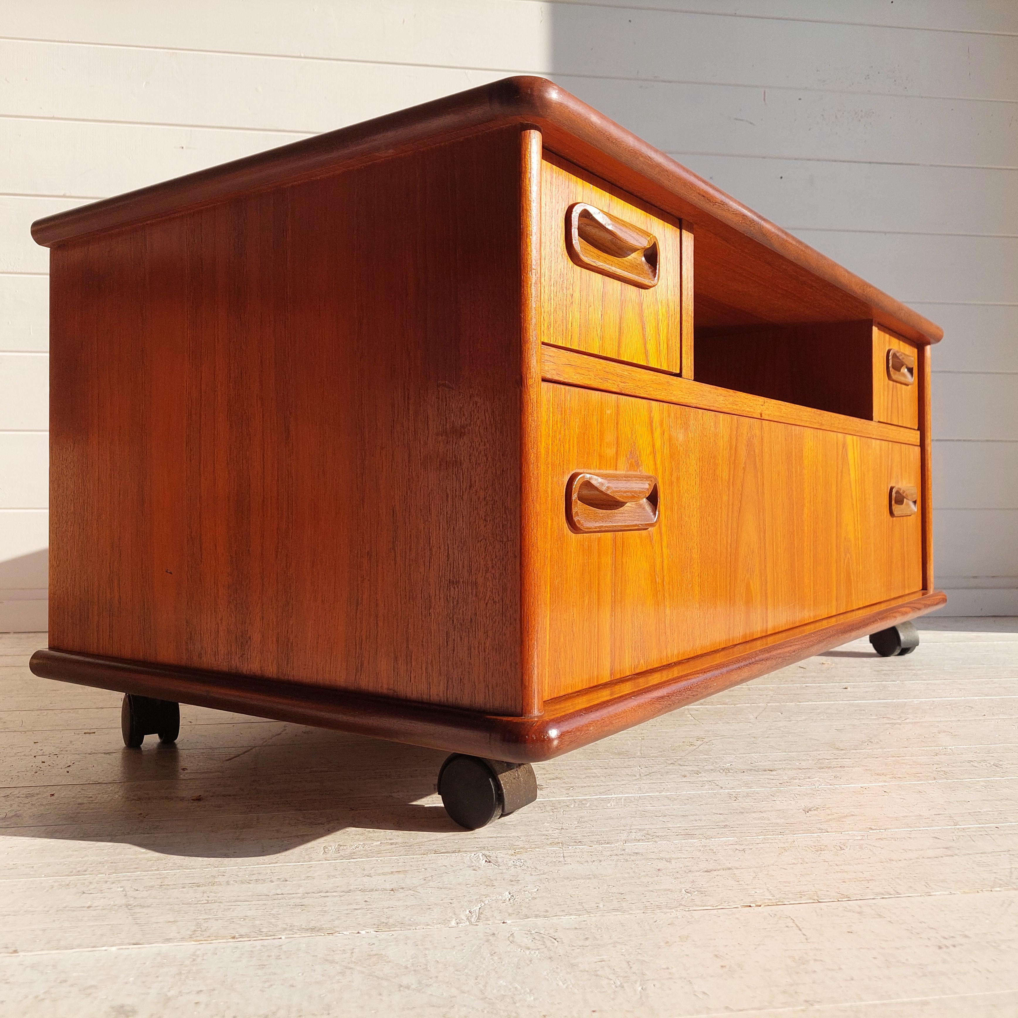 Mid-Century Modern Mid Century G Plan Fresco Retro Teak Tv Unit Media Cabinet Drawers Sideboard, 70