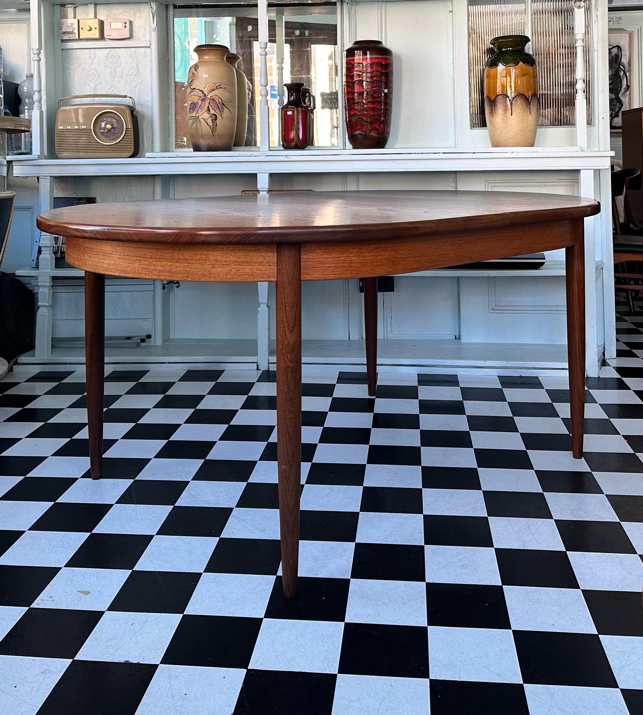 20th Century Mid-Century G Plan Fresco Teak Oval Extending Dining Table