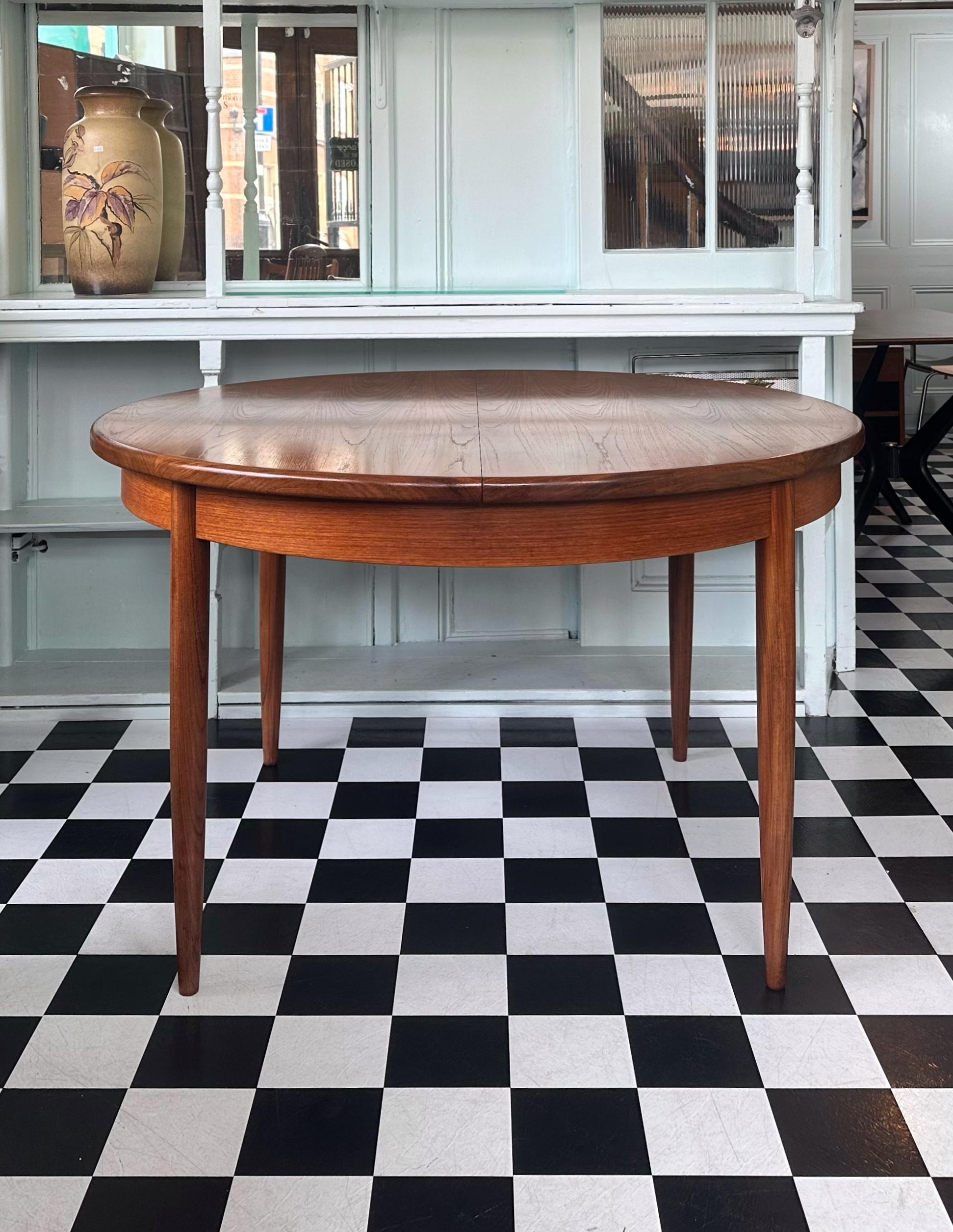 Mid-Century G Plan Fresco Teak Round Extending Dining Table 2