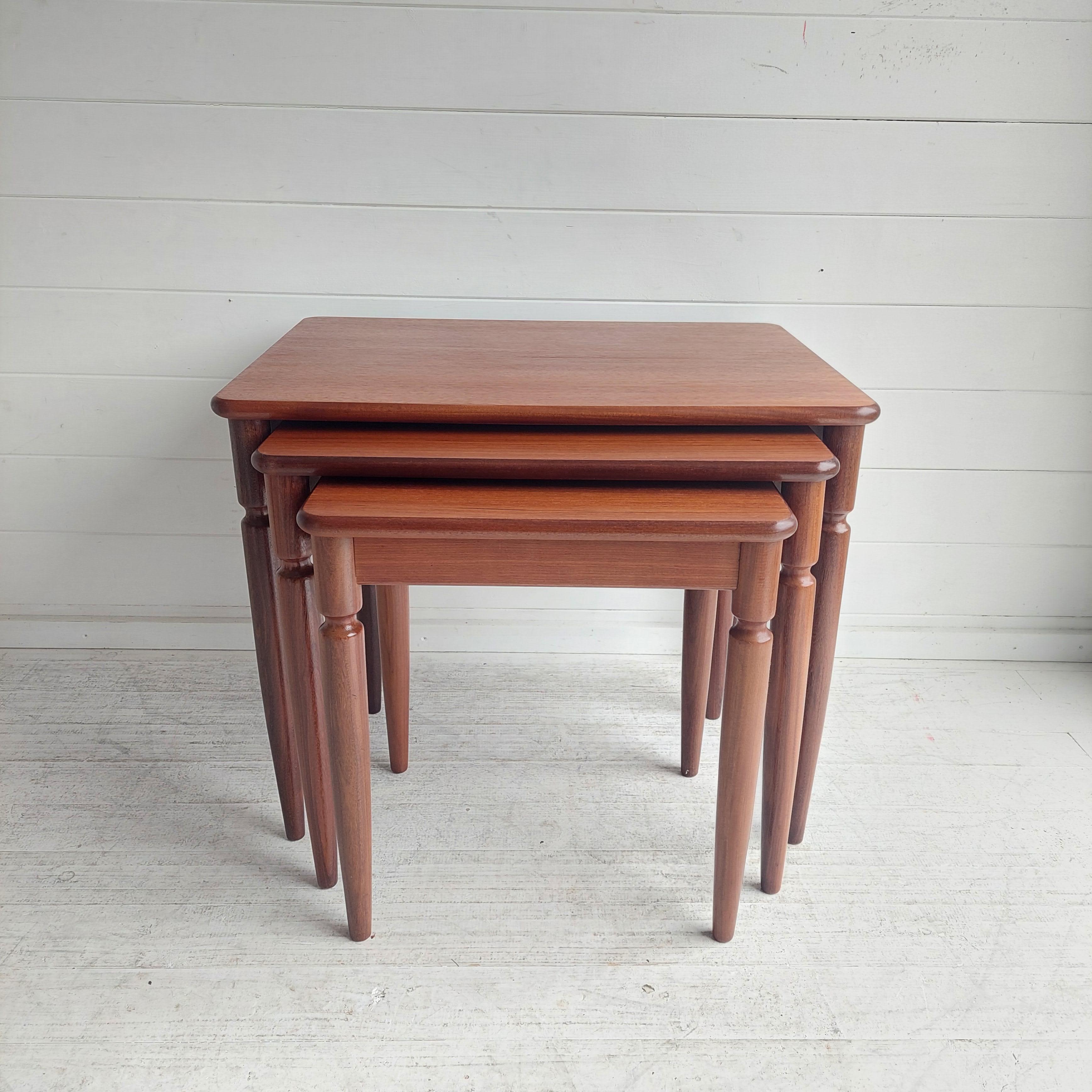 Gplan Nest of 3 tables
A scarcely seen model which brings elegance and style
Having rectangular tops with round edged and raised on tapering legs with lovely turned details at their tops.

Attractive and versatile set of furniture that would fit