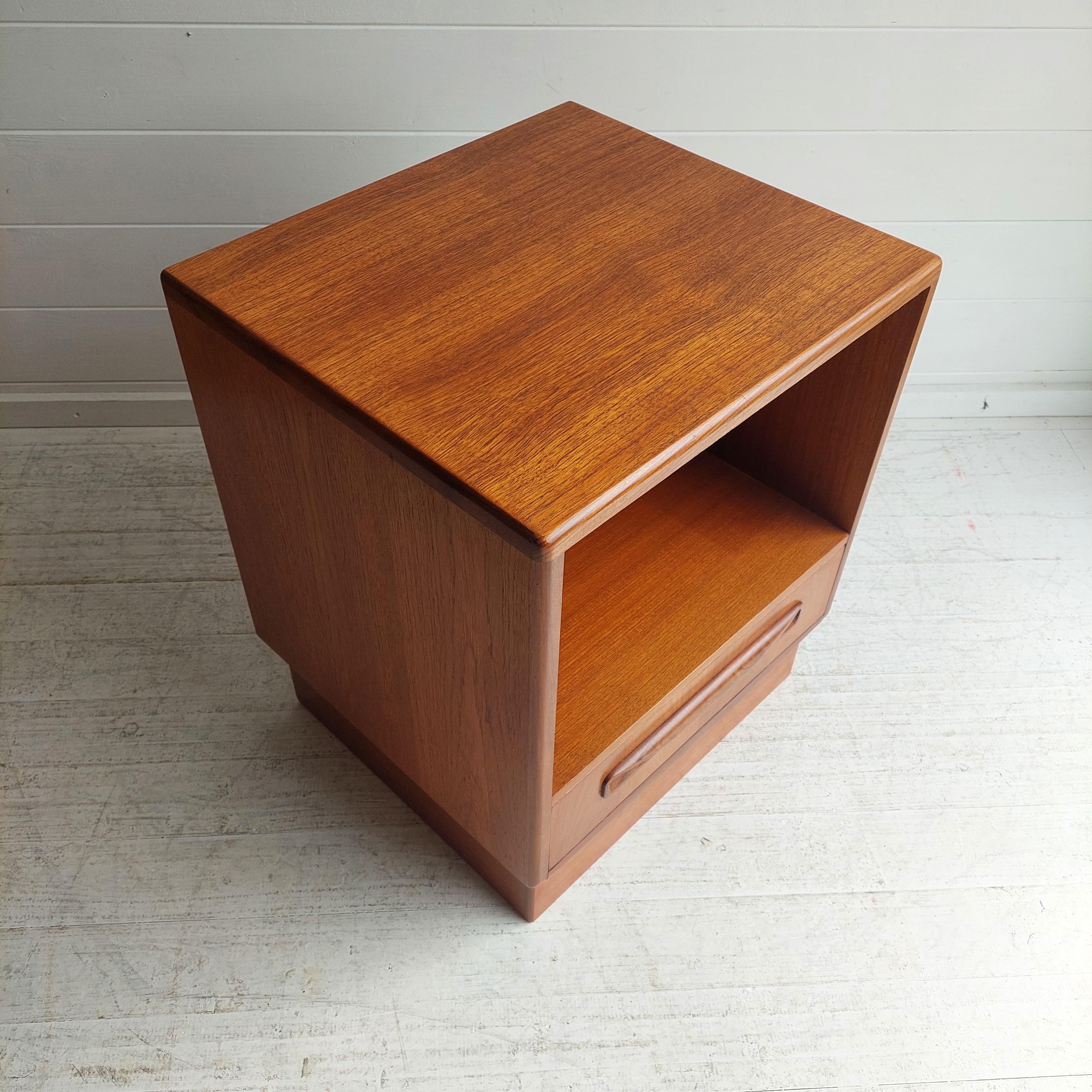 Mid Century G Plan Teak Fresco Bedside Cabinet Nightstand 1960s 70s In Good Condition In Leamington Spa, GB