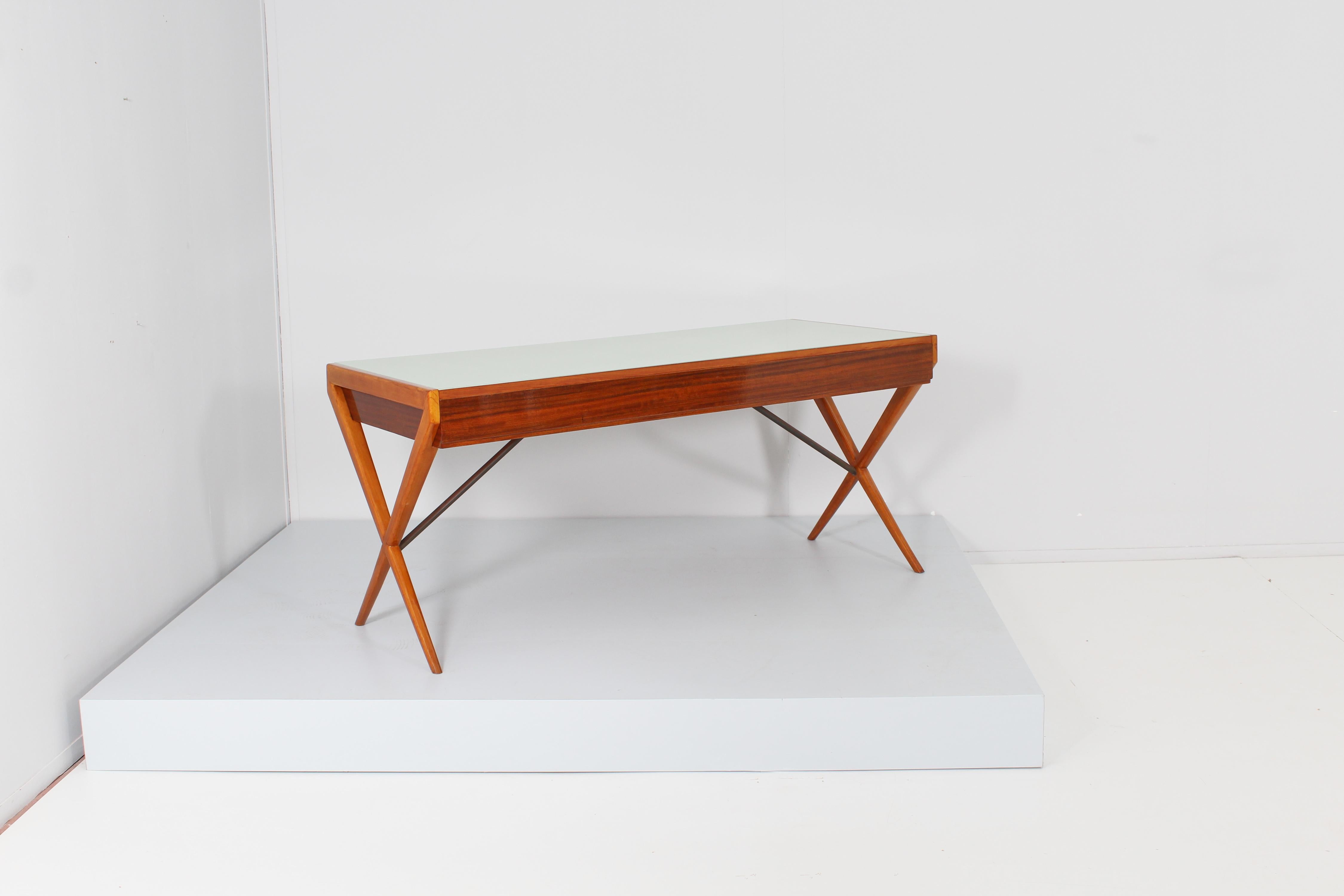 Mid-20th Century Mid-Century G. Ponti Geometric Wood and Green Glass Desk Table Italy 1950s