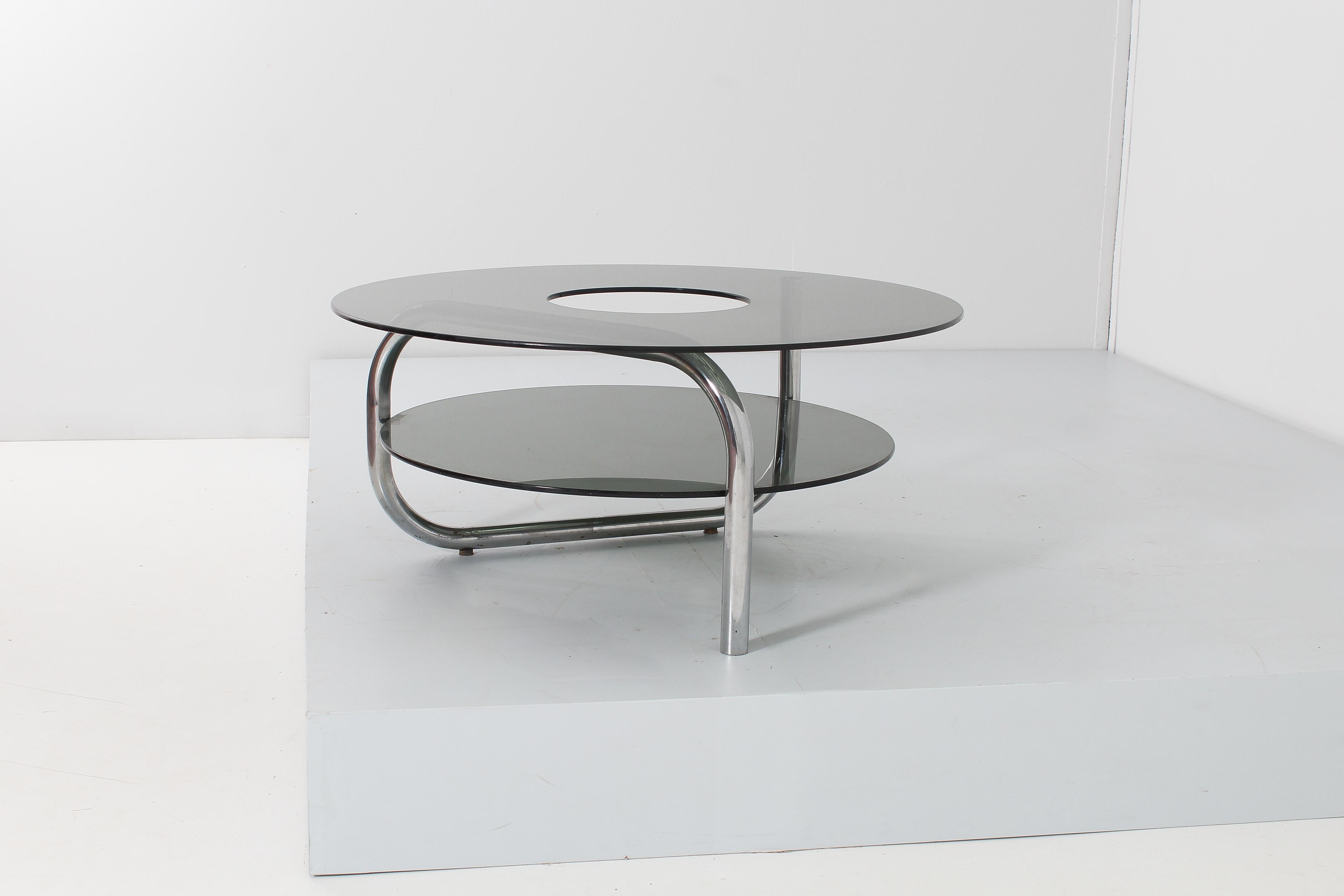 Mid-Century G. Reggiani Glass and Chrome Metal Round Coffee Table, Italy 70s For Sale 2