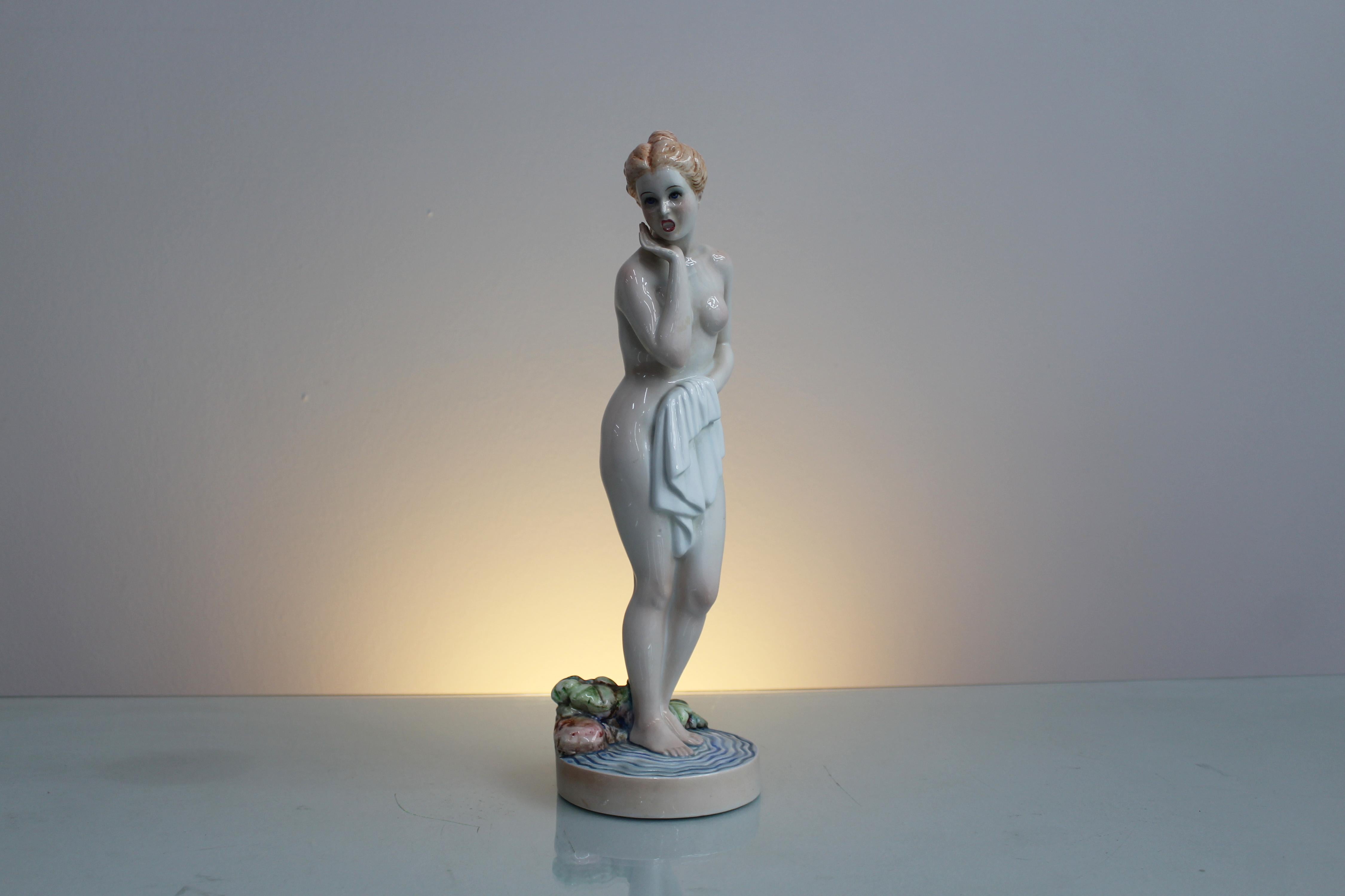 Mid-Century G. Ronzan Porcelain Femal Nude Figure Italian Manifacture from 1950 For Sale 7