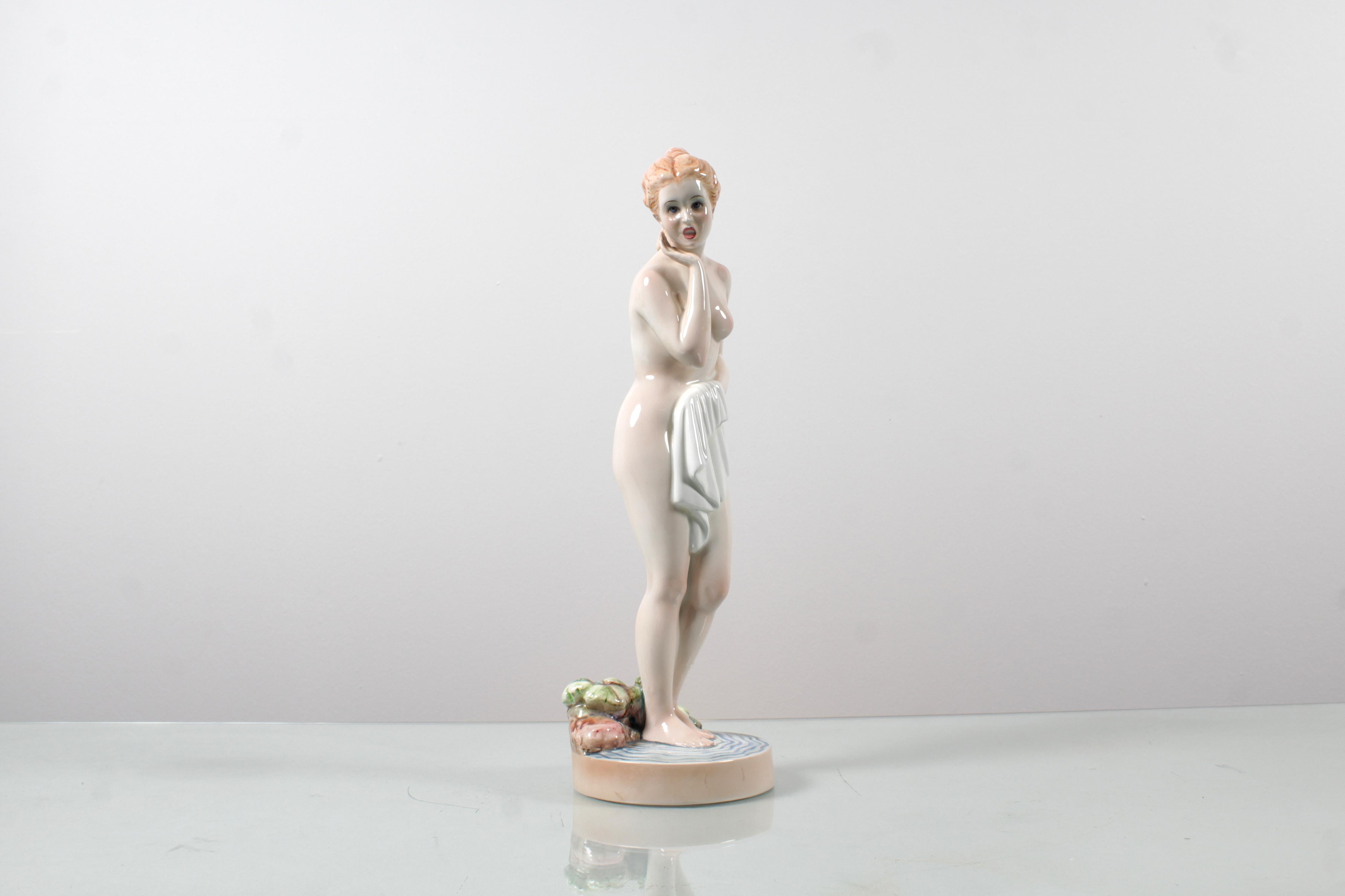 Mid-Century Modern Mid-Century G. Ronzan Porcelain Femal Nude Figure Italian Manifacture from 1950 For Sale