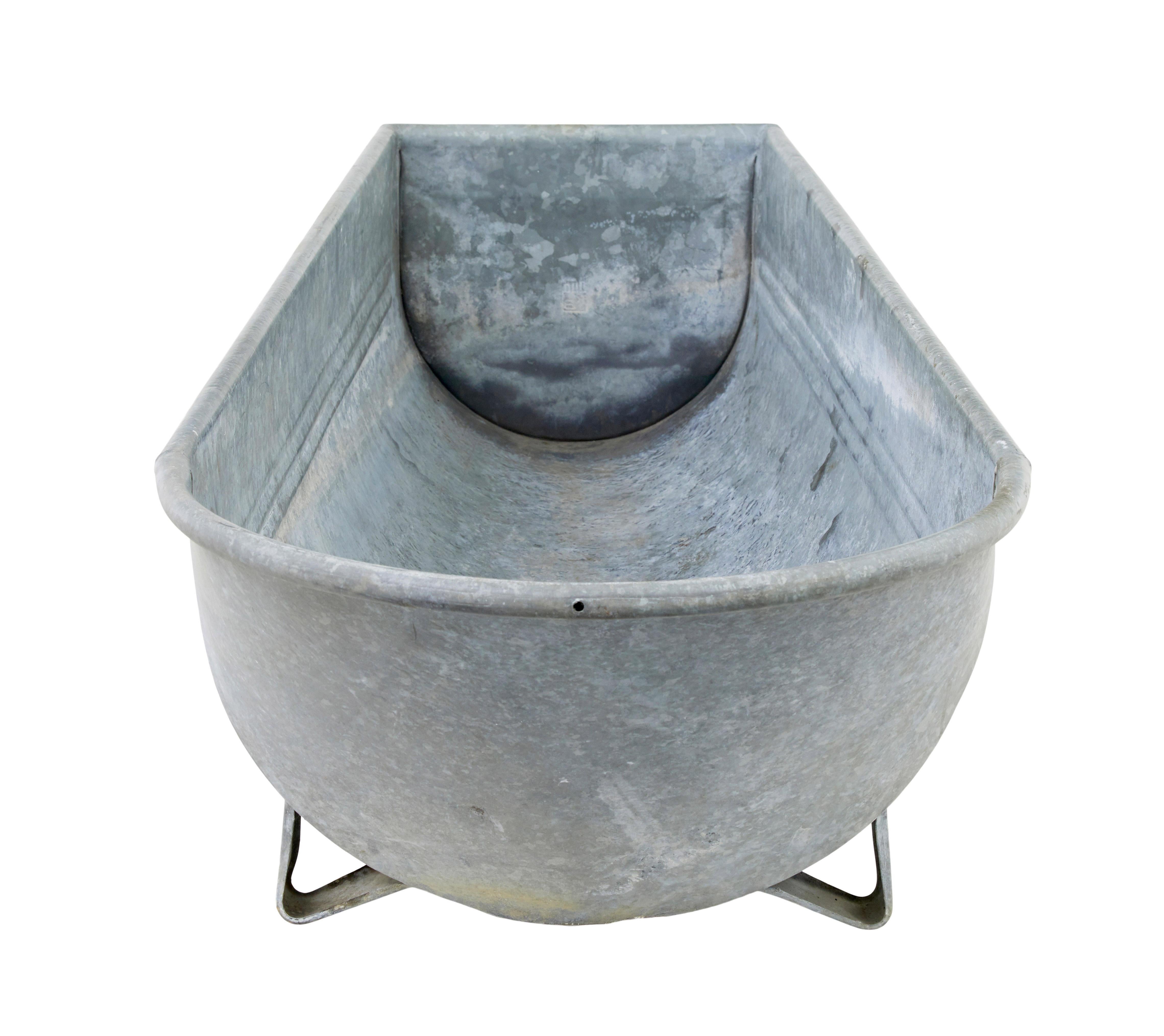 Galvanisiertes Blechbad aus der Mitte des Jahrhunderts (Handgefertigt) im Angebot