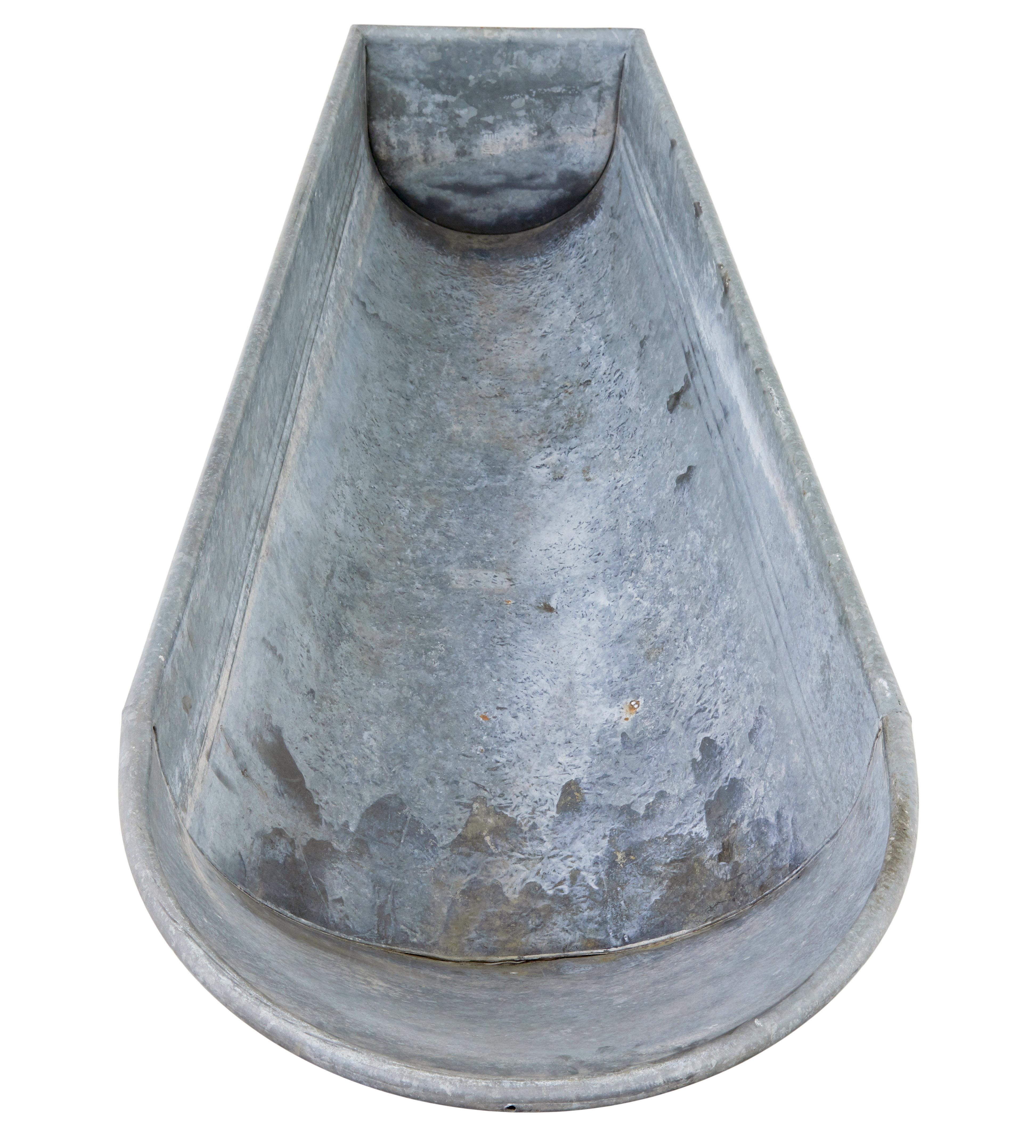 Galvanisiertes Blechbad aus der Mitte des Jahrhunderts im Zustand „Gut“ im Angebot in Debenham, Suffolk