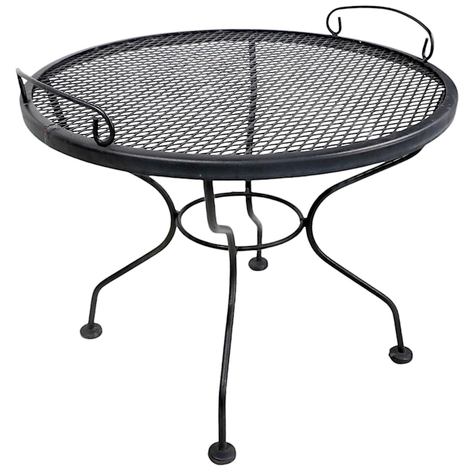 Mid Century Garden Patio Poolside  Wrought Iron Tray Top Table att. to Woodard For Sale 5