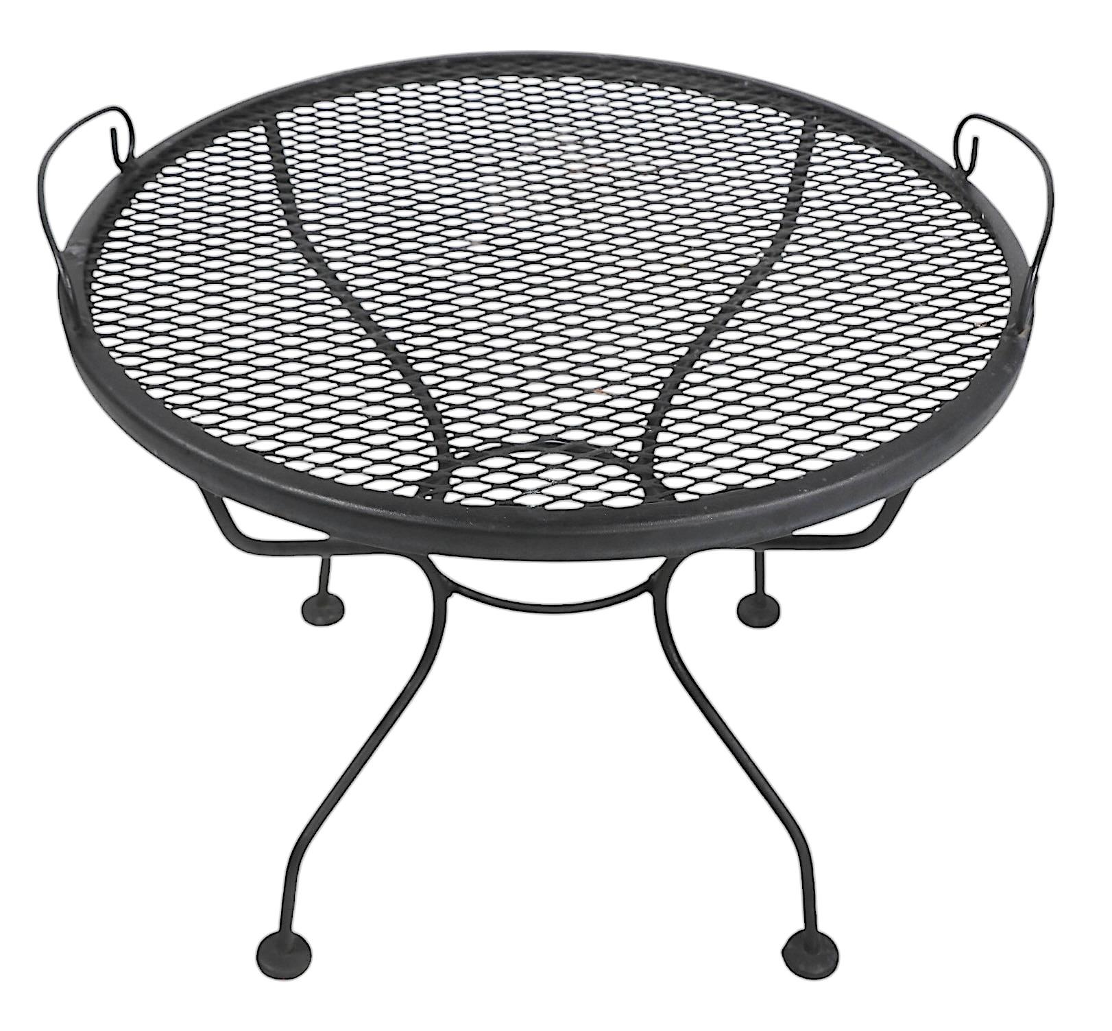 Mid Century Garden Patio Poolside  Wrought Iron Tray Top Table att. to Woodard For Sale 6