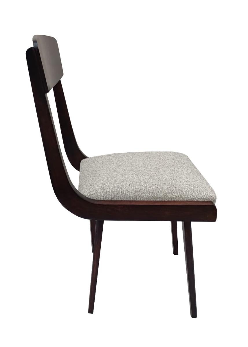 Mid Century Gazelle Beige Samt Dark Wood Chair, Europa, 1960er Jahre (Textil) im Angebot