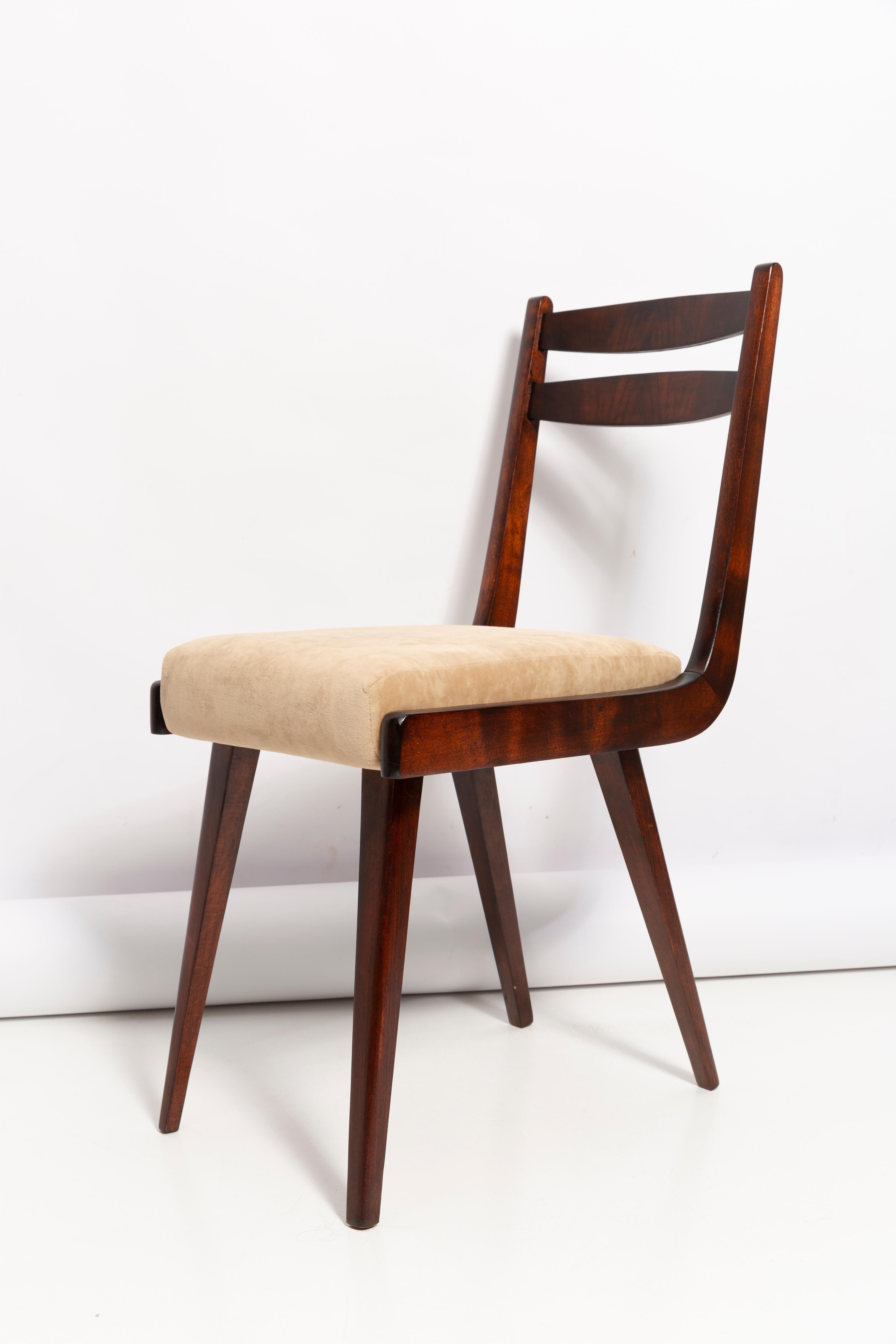 Mid Century Gazelle ii Beige Velvet, Walnut Wood Chair, Europe, 1960s For Sale 2